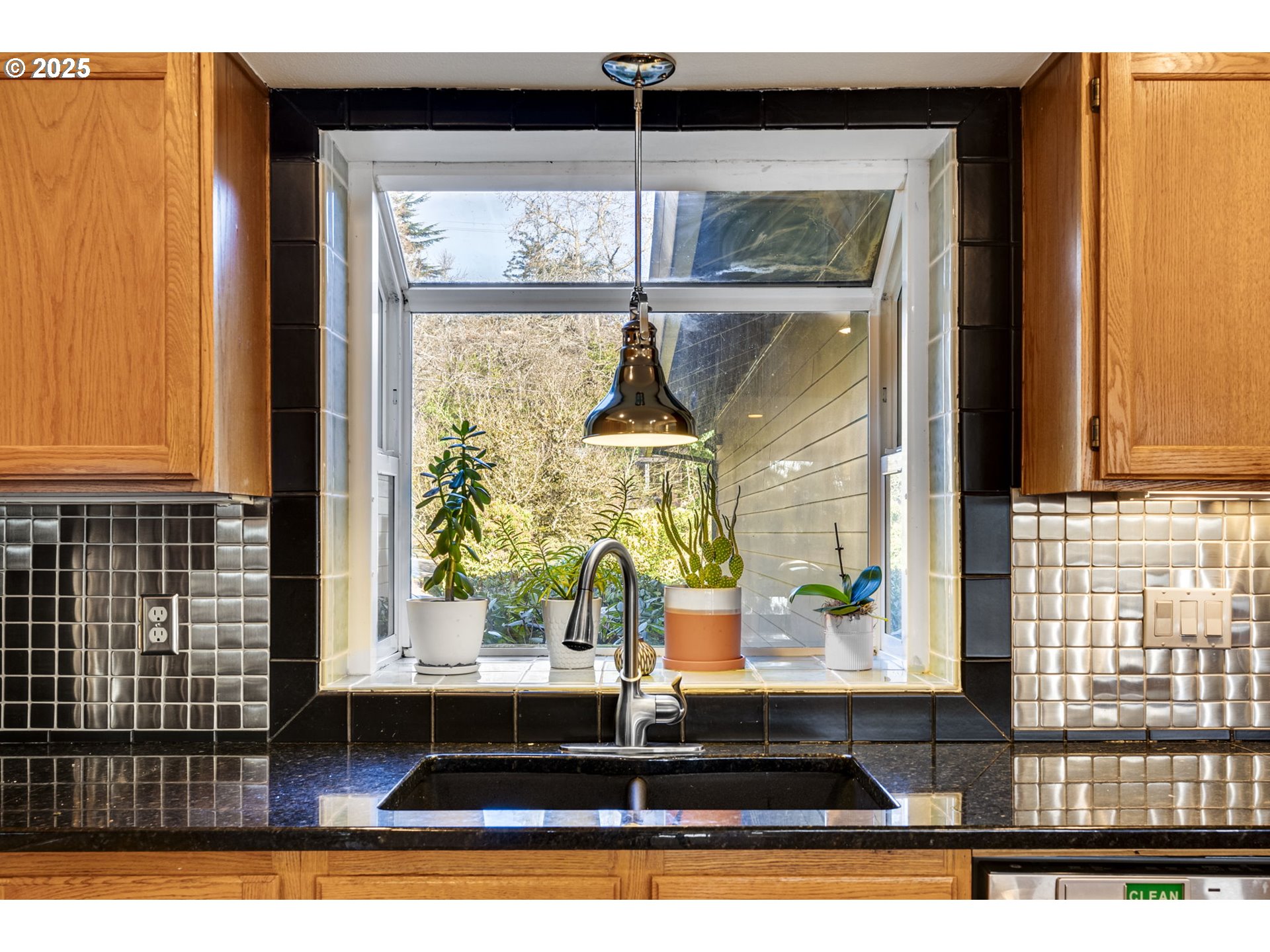 1330 SW STEPHENSON ST