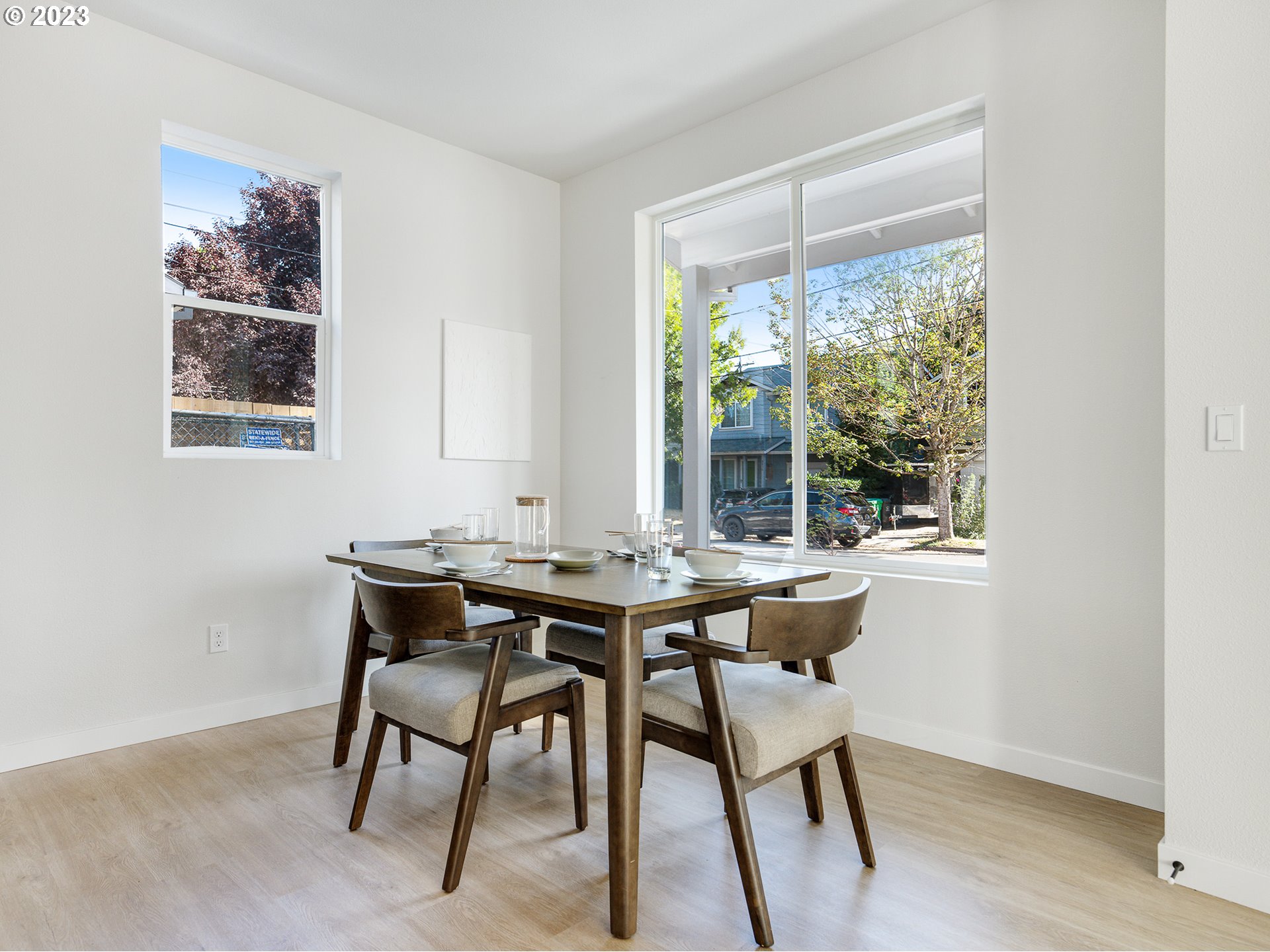 8823 N Endicott AVE 1