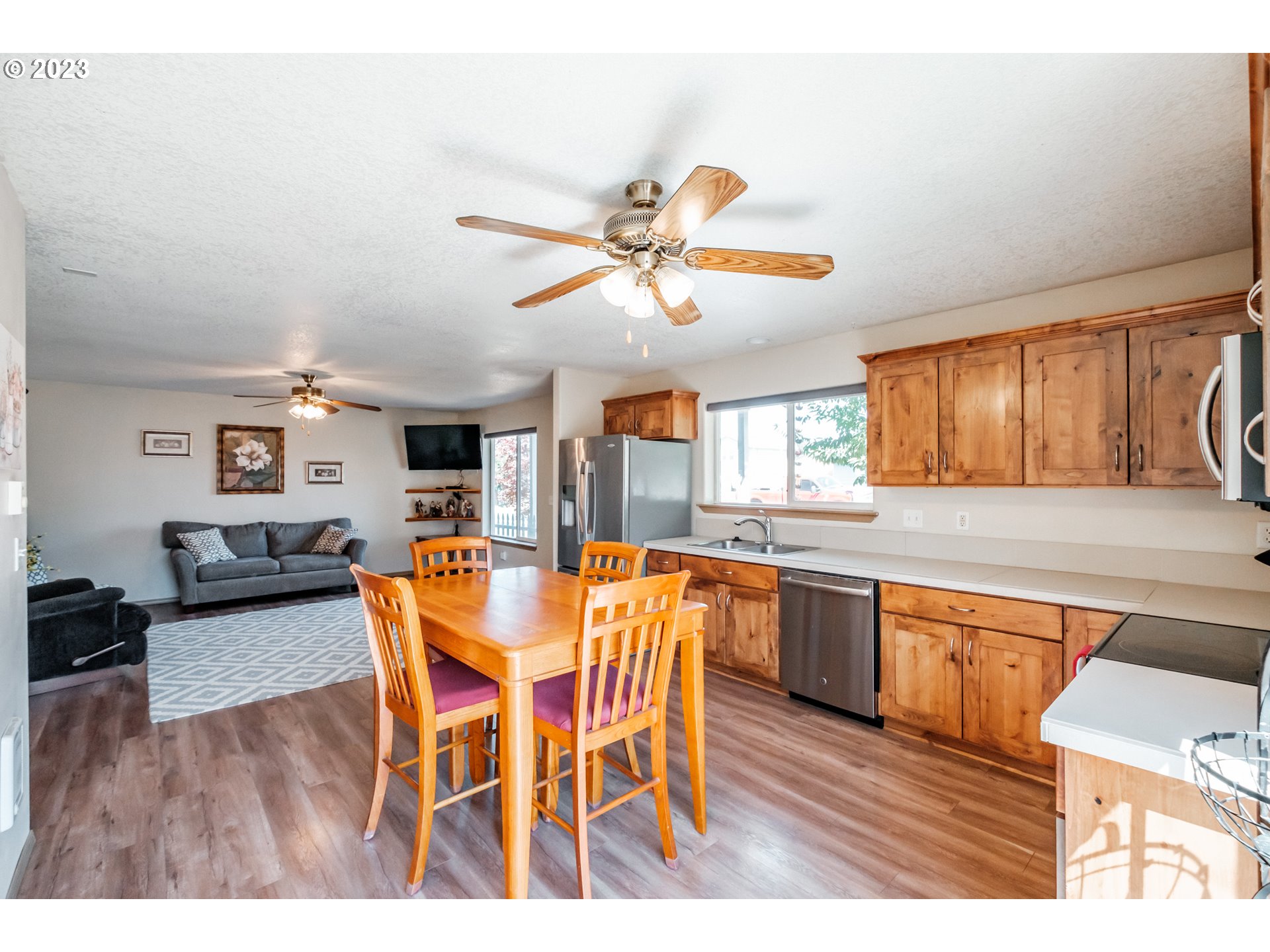 1450 SW EMILY DR, McMinnville