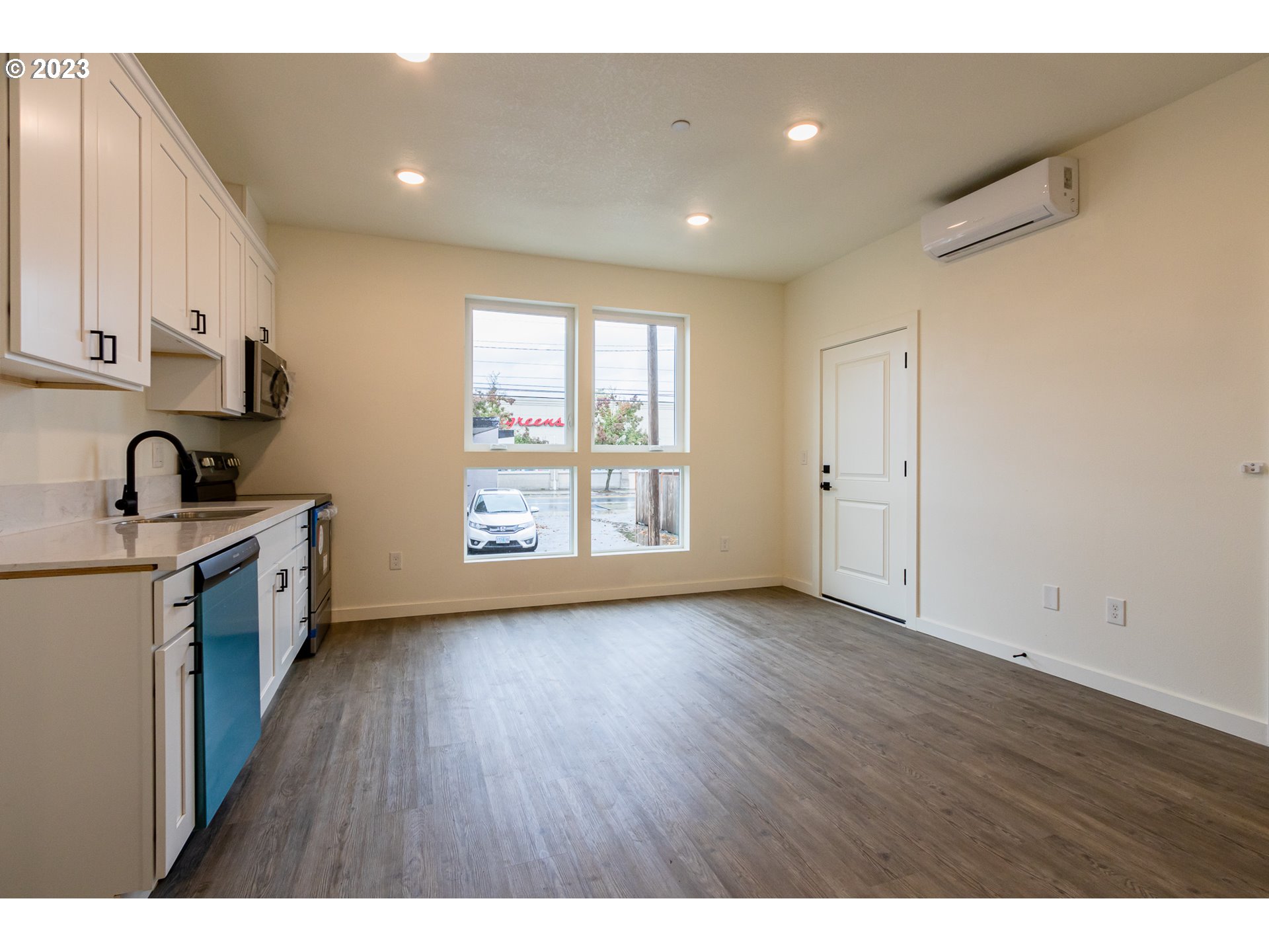 7360 N ATLANTIC AVE 2