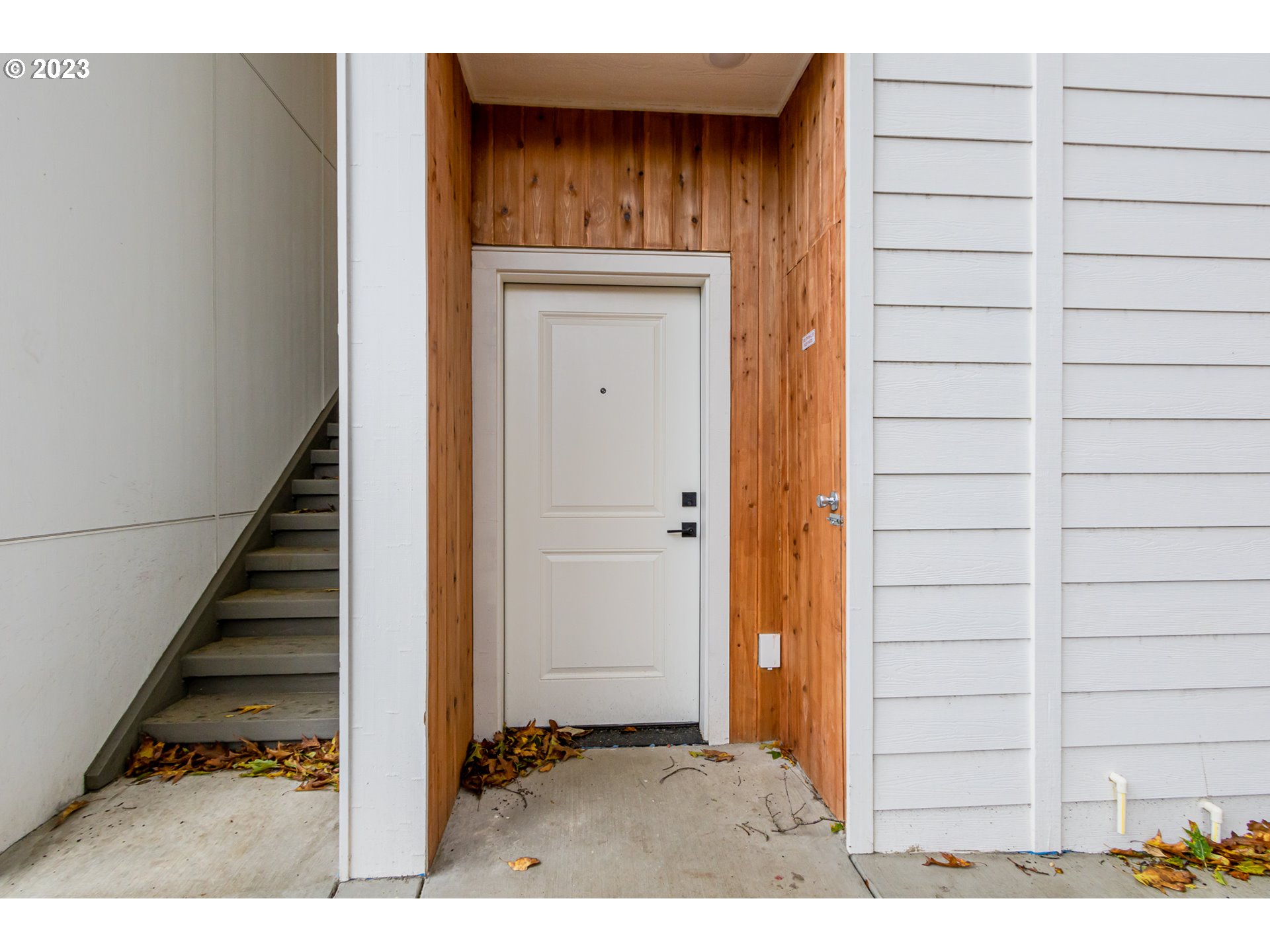 7360 N ATLANTIC AVE 2