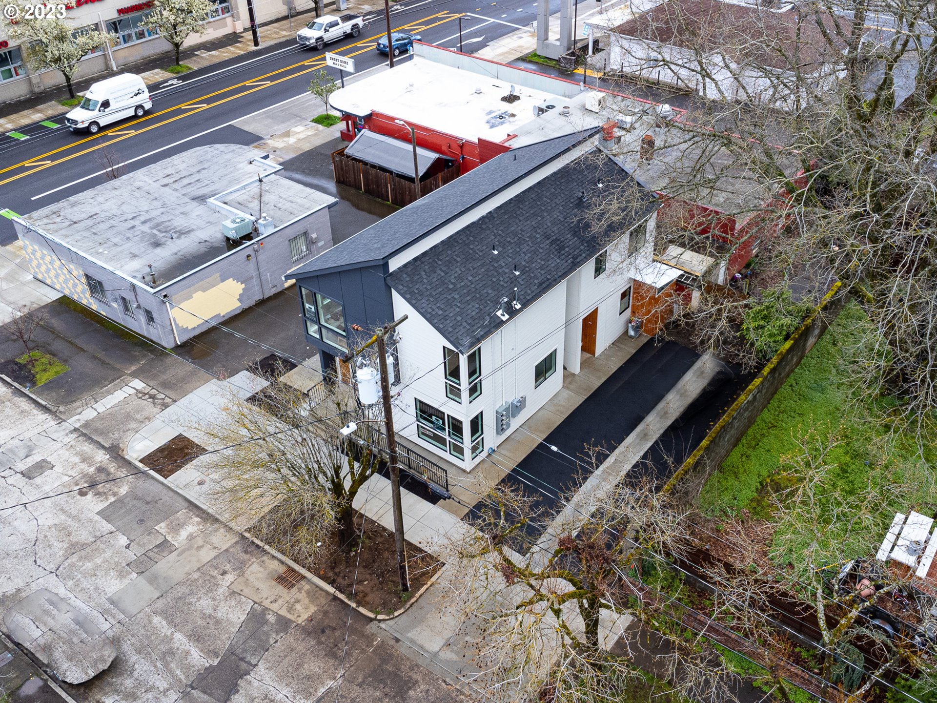 7360 N ATLANTIC AVE 2