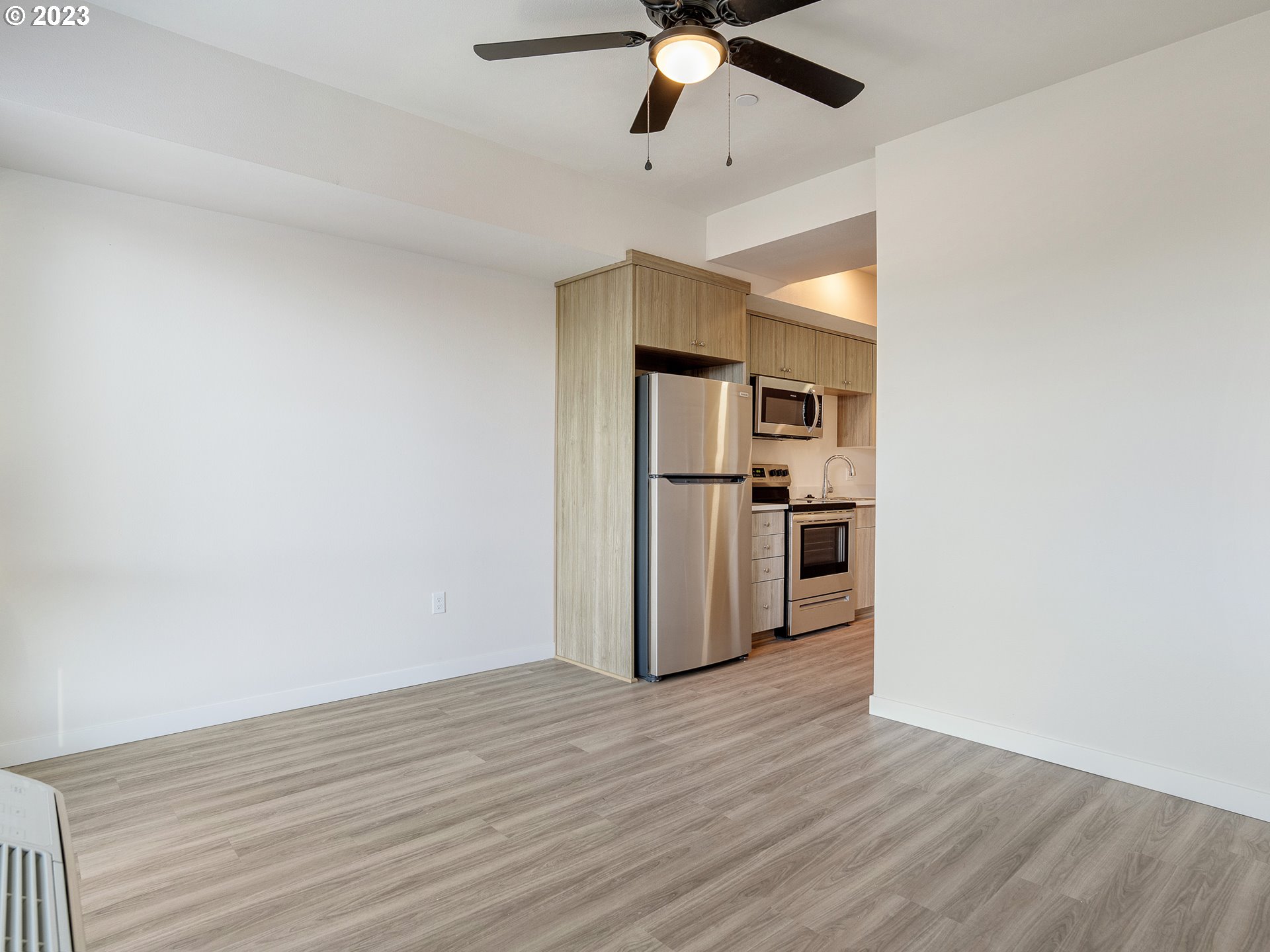 4738 SE BELMONT ST, Portland