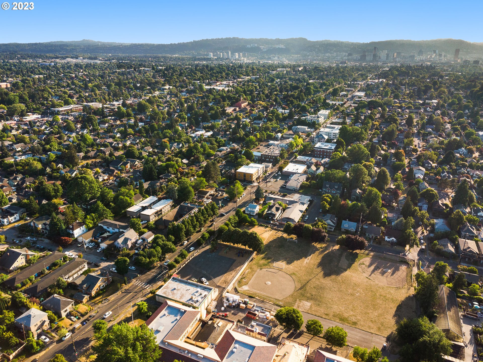 4738 SE BELMONT ST, Portland