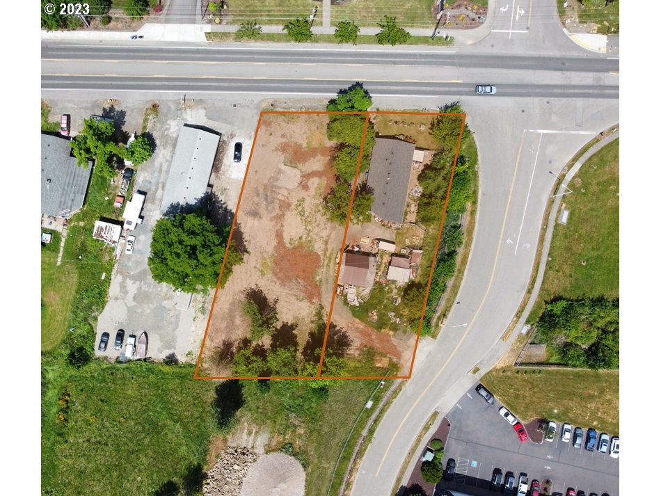 1406 W MAIN ST, Molalla