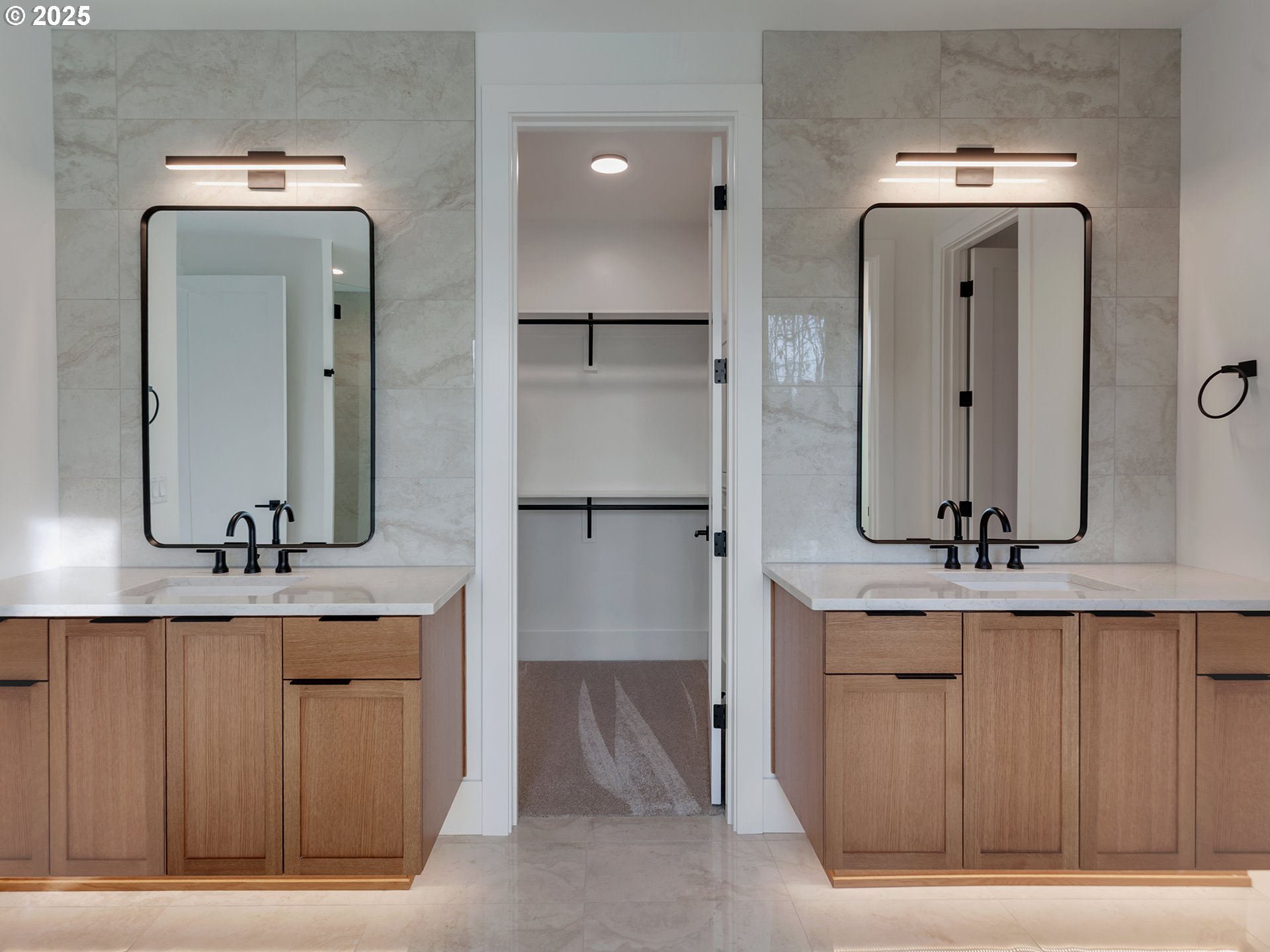 5010 PARK BLUFF PL, Lake Oswego