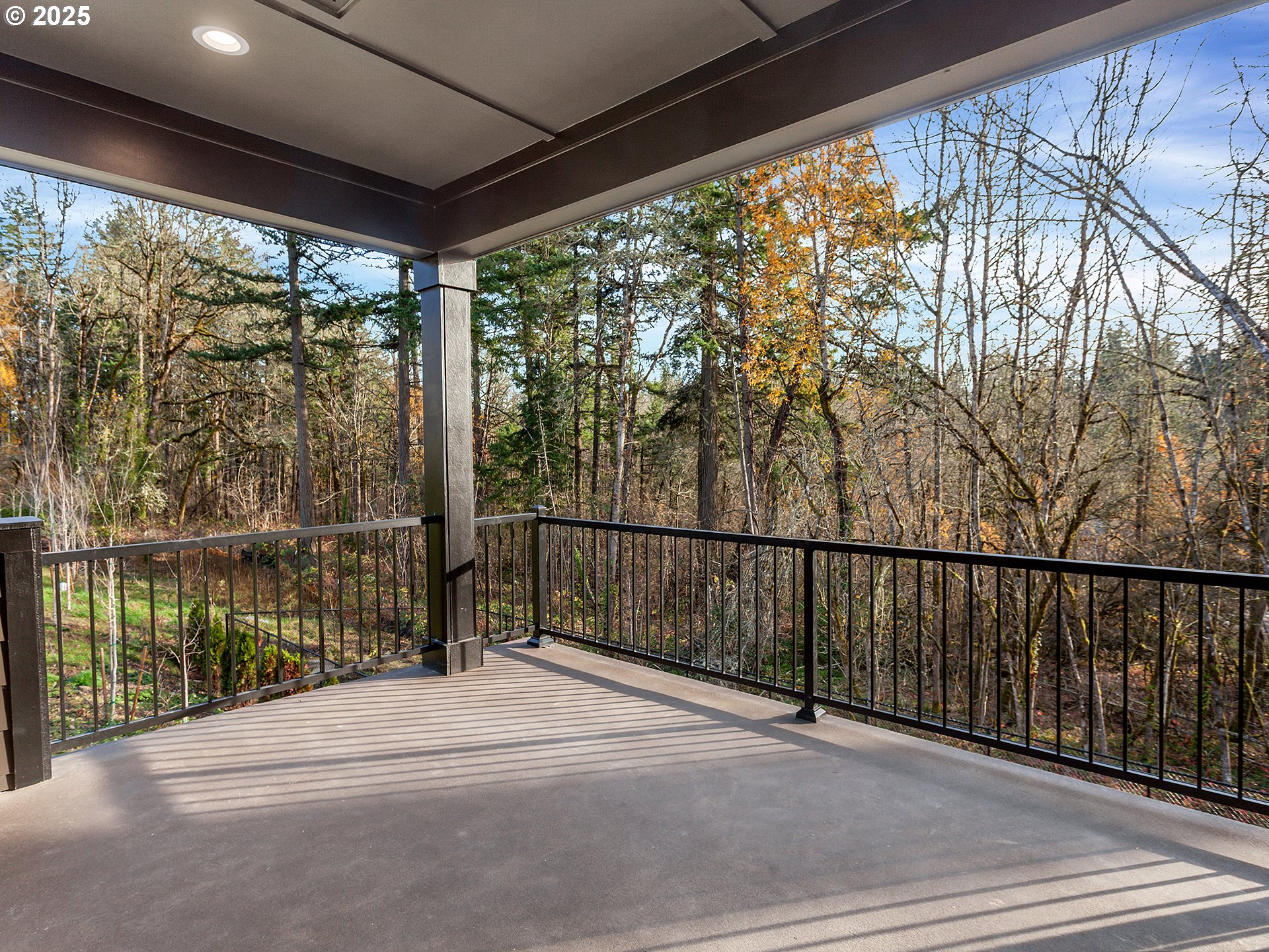5010 PARK BLUFF PL, Lake Oswego