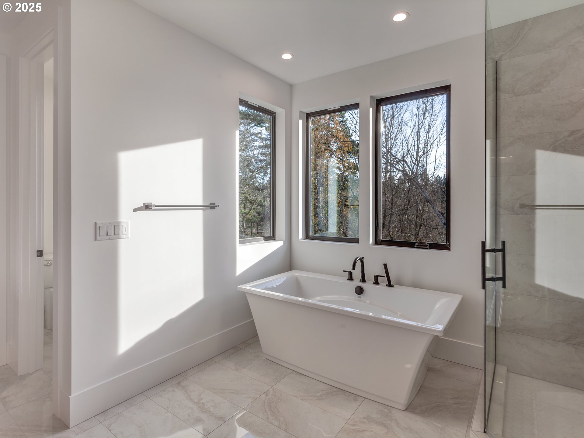 5010 PARK BLUFF PL, Lake Oswego