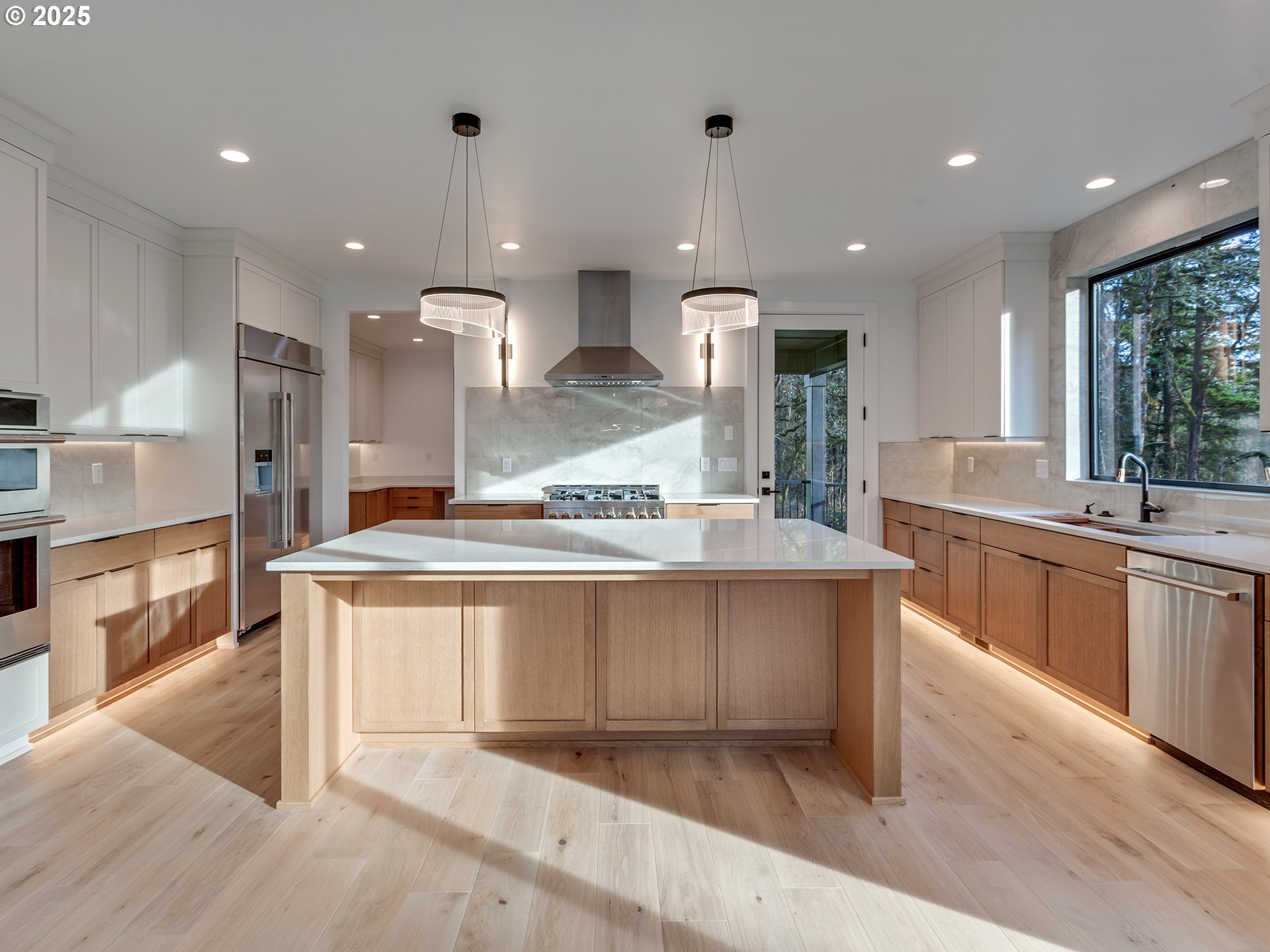 5010 PARK BLUFF PL, Lake Oswego