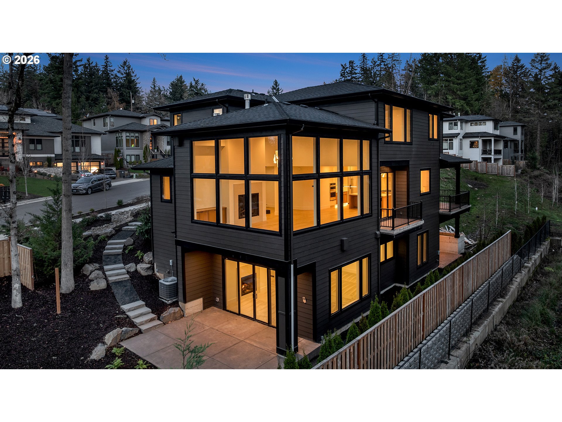 5010 PARK BLUFF PL, Lake Oswego