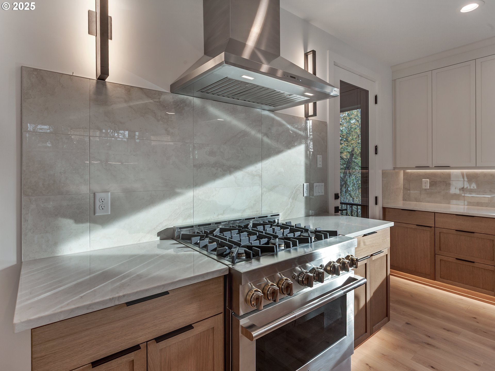 5010 PARK BLUFF PL, Lake Oswego