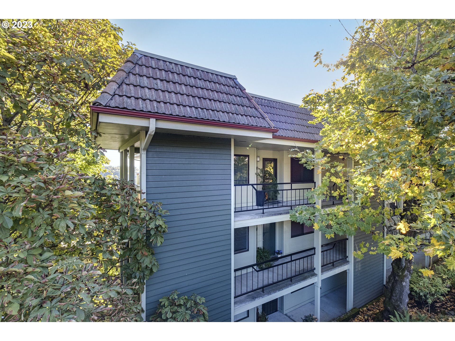 4926 S CORBETT AVE 507