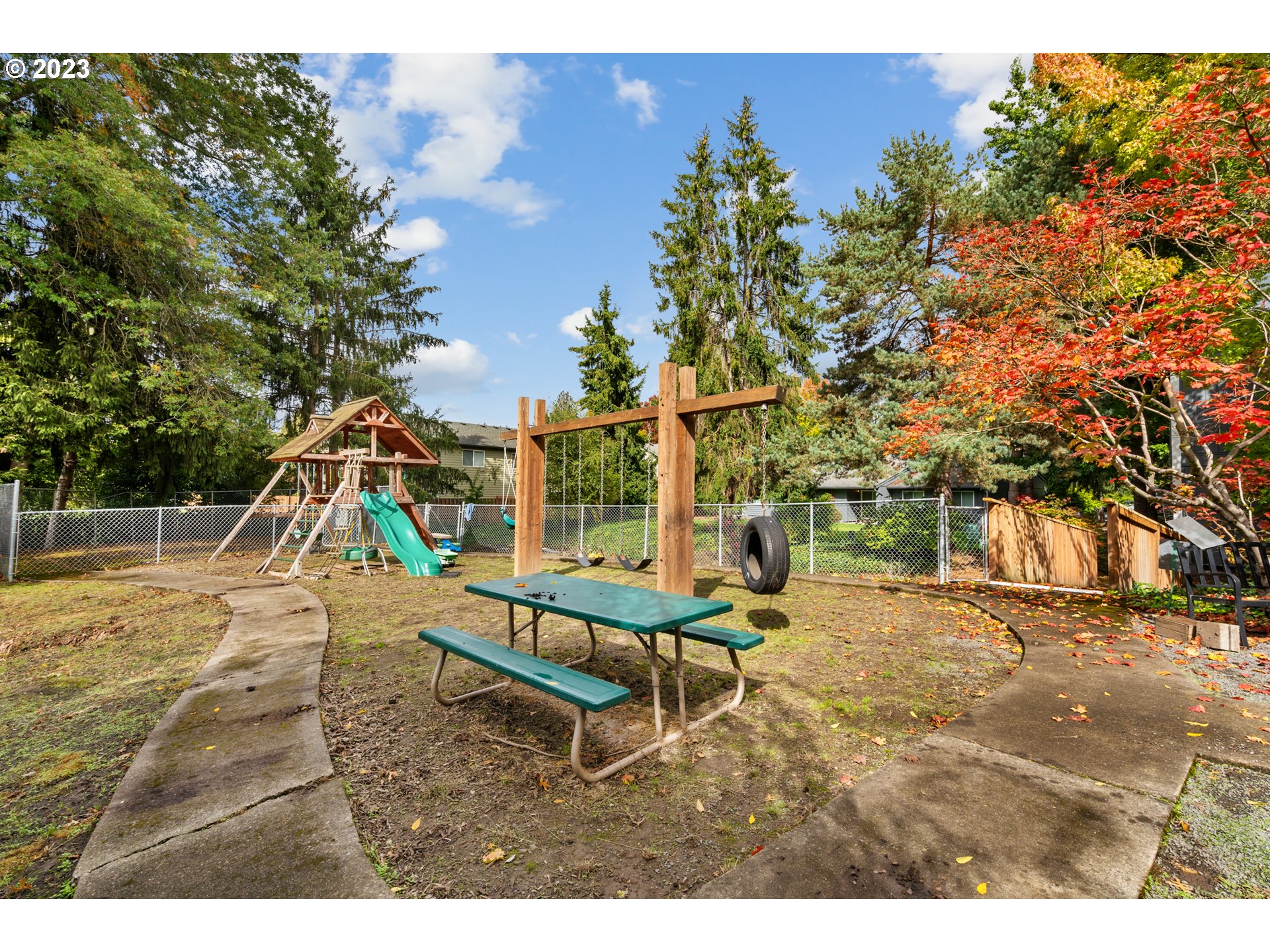 650 SW MEADOW DR 110