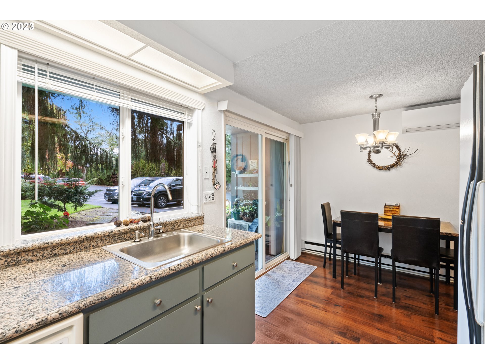 650 SW MEADOW DR 110