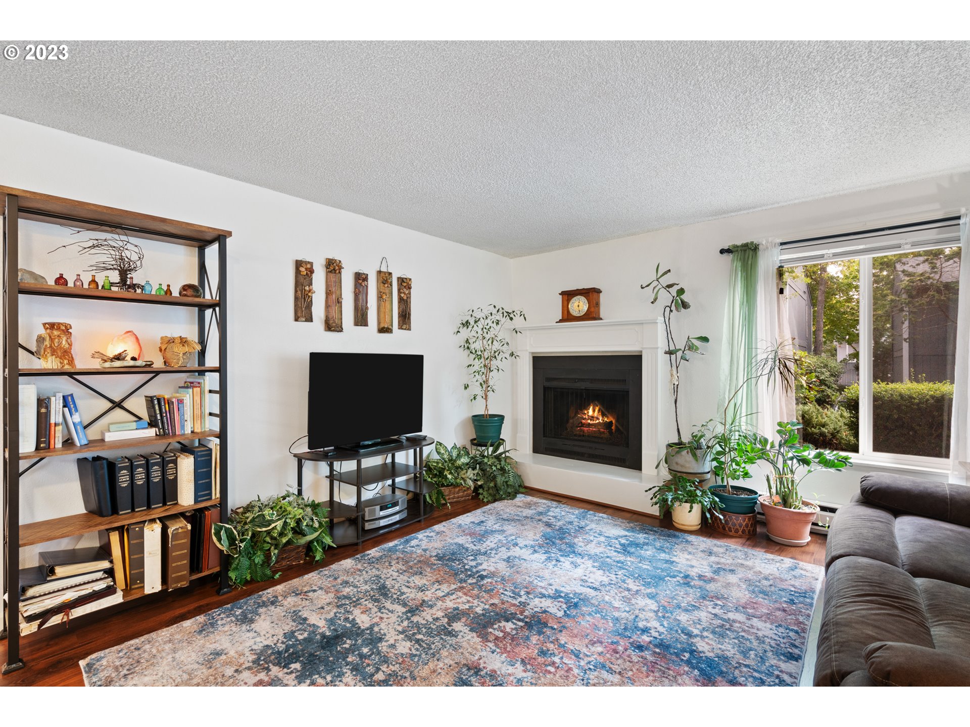 650 SW MEADOW DR 110