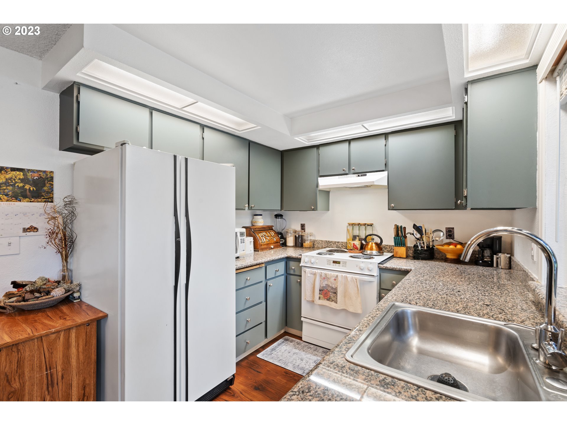 650 SW MEADOW DR 110