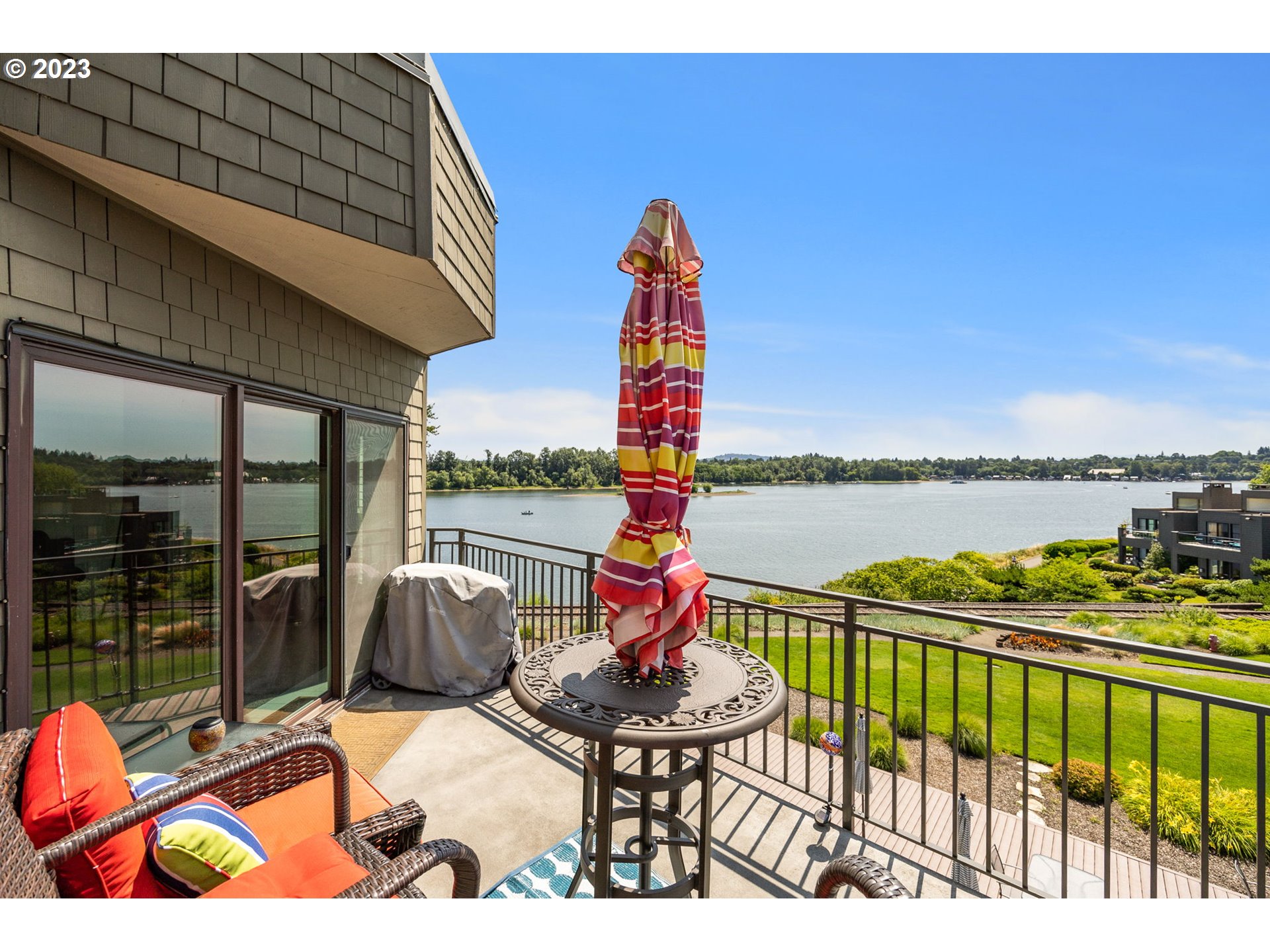 5620 S RIVERSIDE LN 15