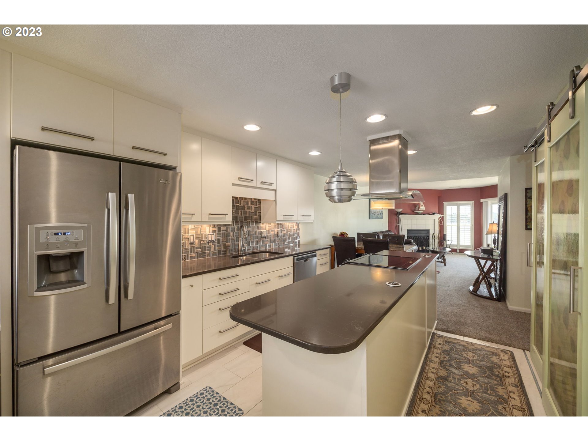 5620 S RIVERSIDE LN 15