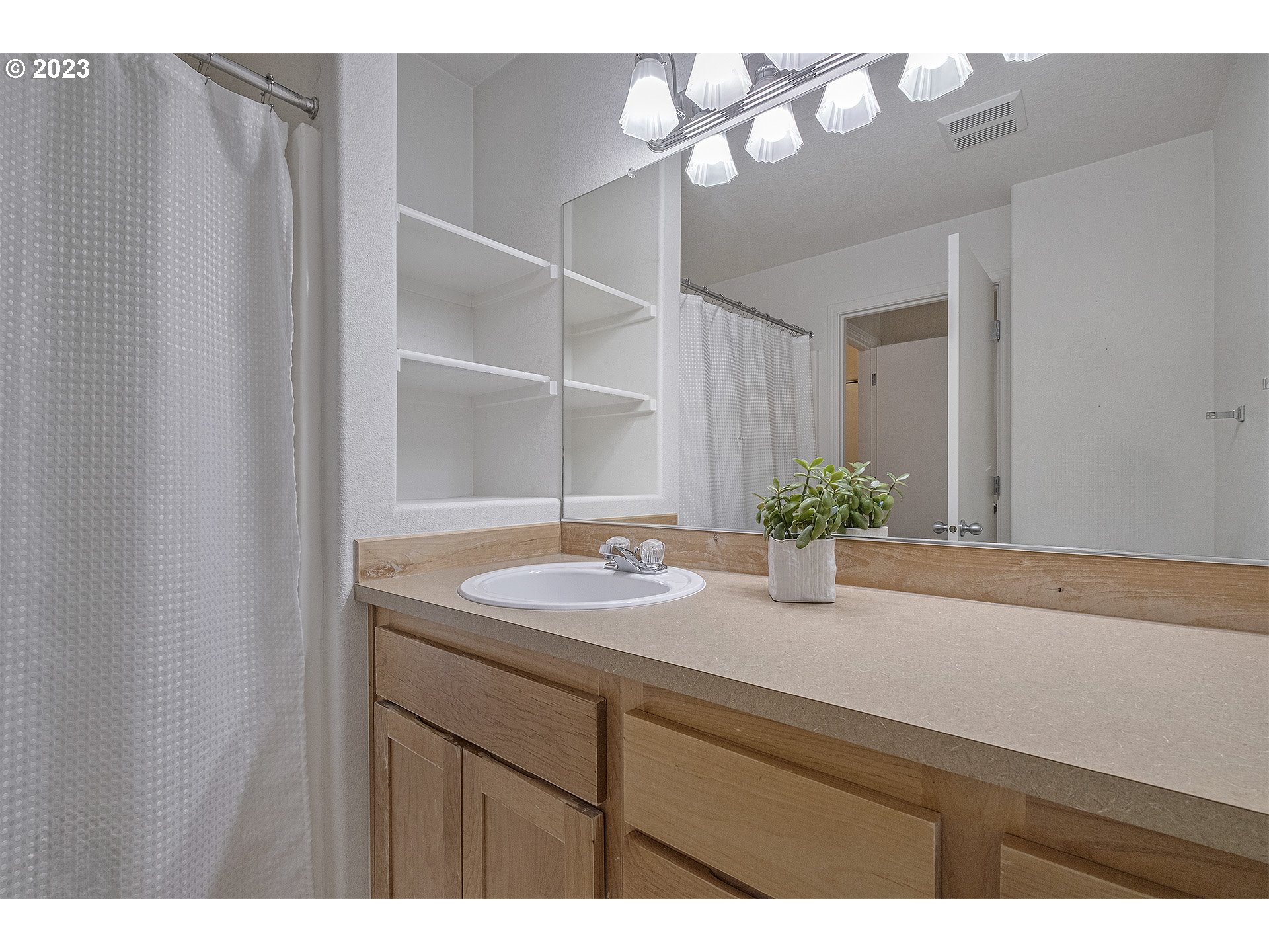 10071 NW WILSHIRE LN 46