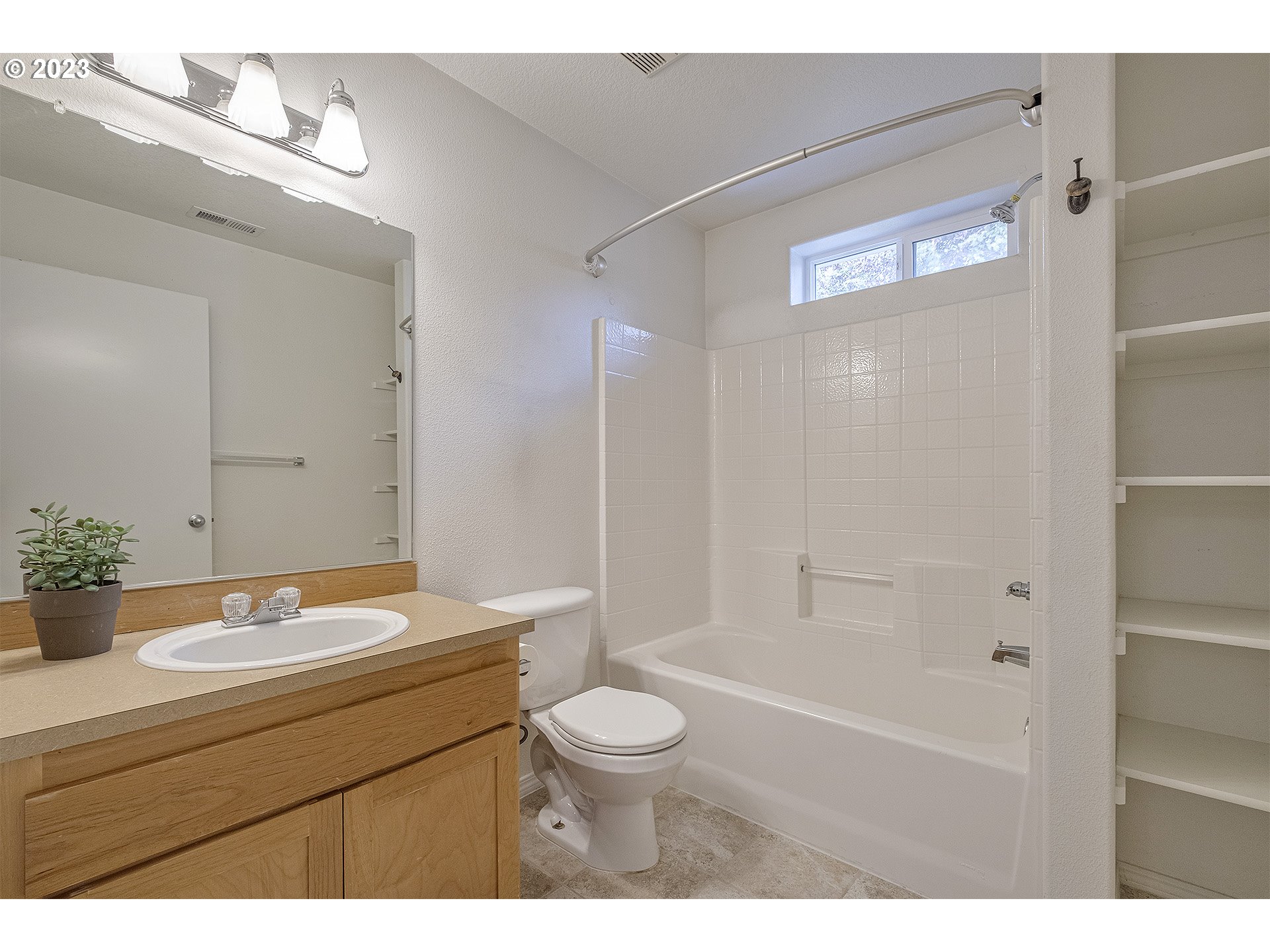 10071 NW WILSHIRE LN 46