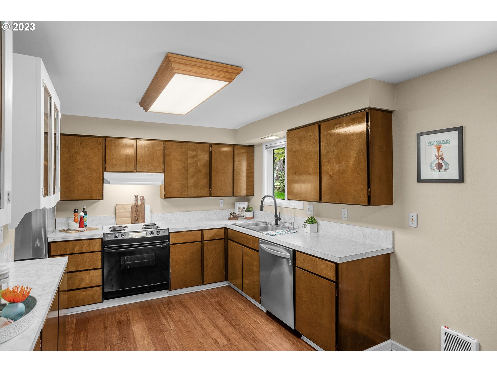 5710 SW MULTNOMAH BLVD