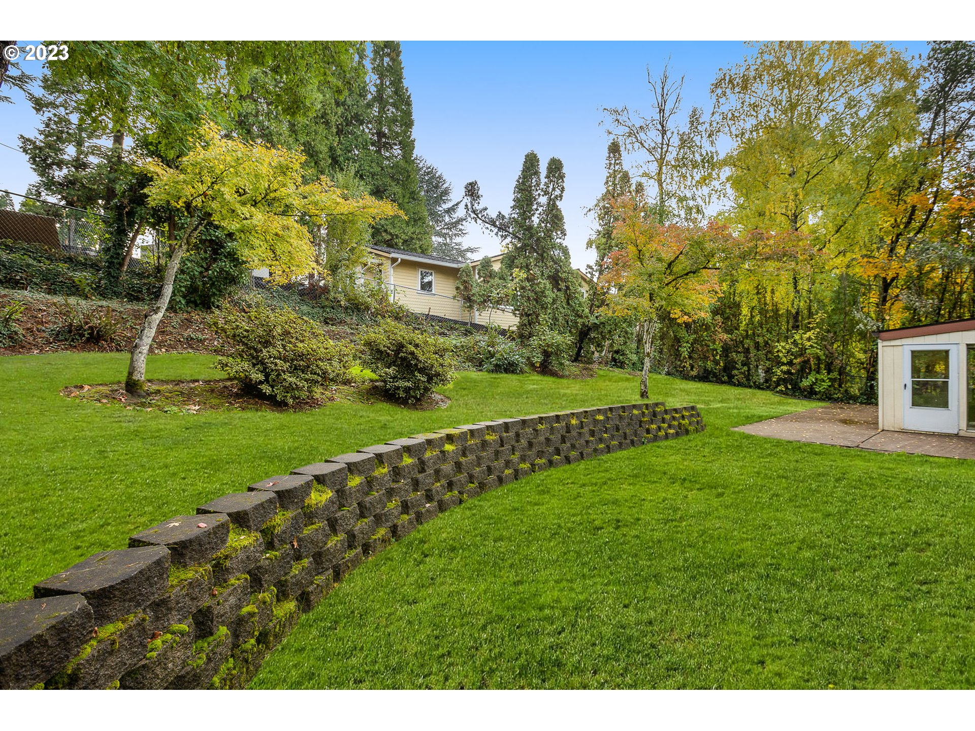 5710 SW MULTNOMAH BLVD