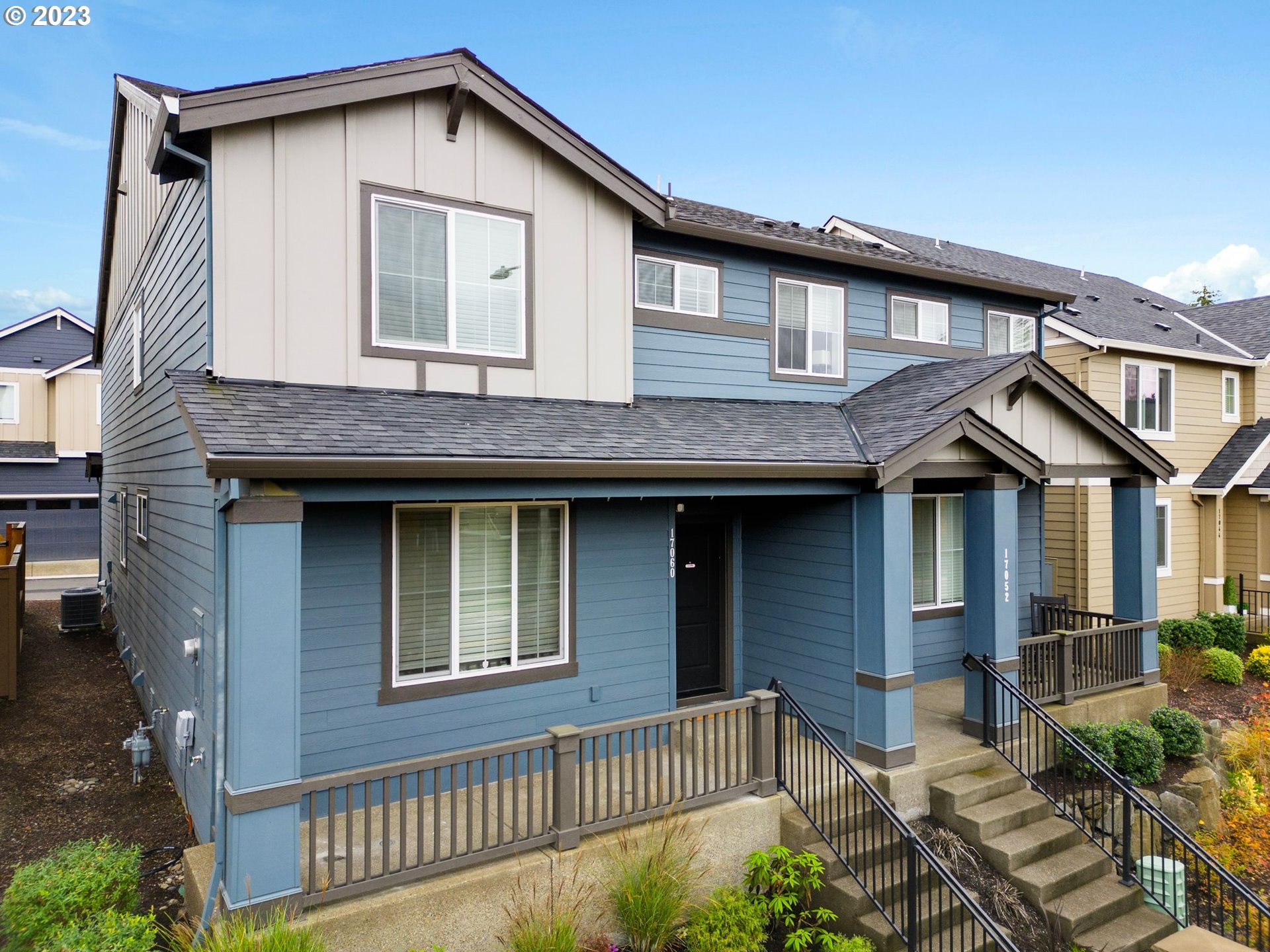 17060 SE CROSSROADS AVE