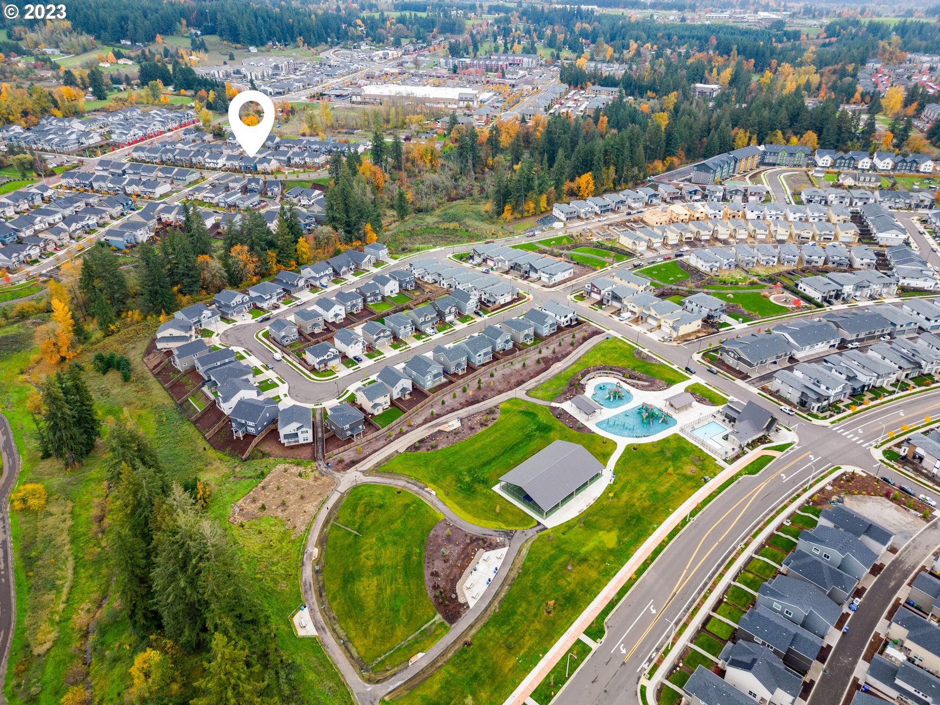 17060 SE CROSSROADS AVE