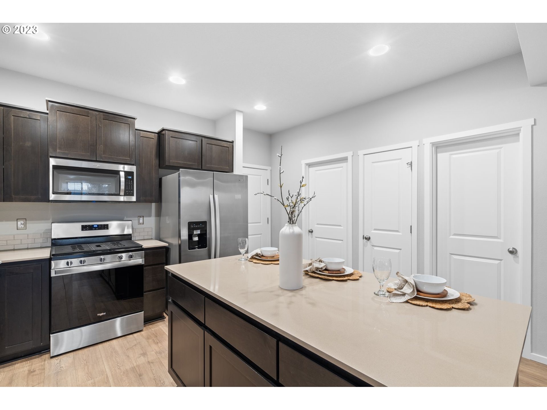 17060 SE CROSSROADS AVE