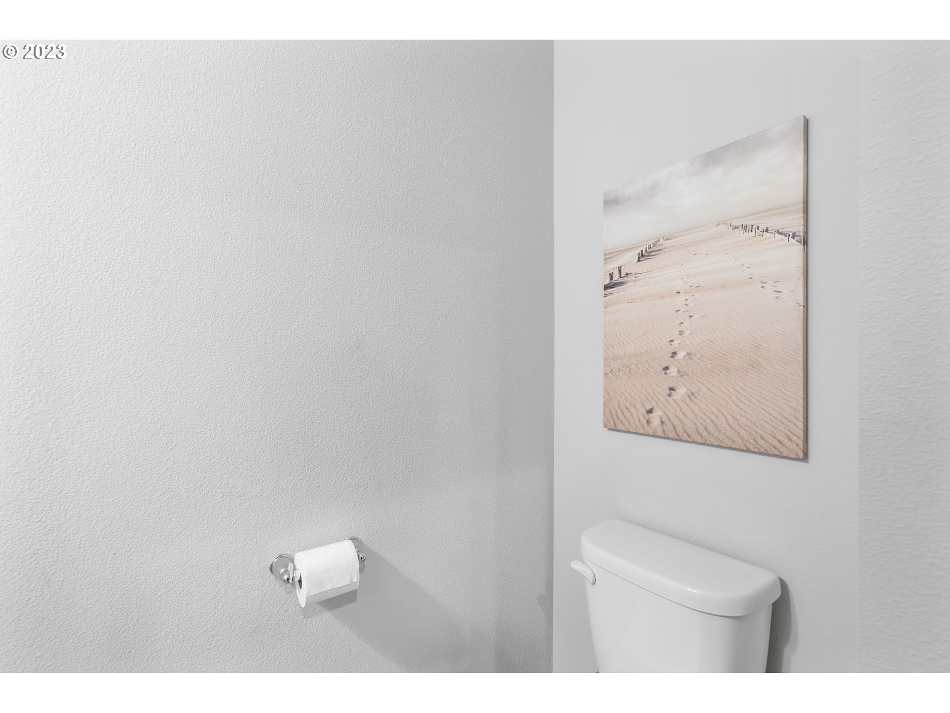 17060 SE CROSSROADS AVE