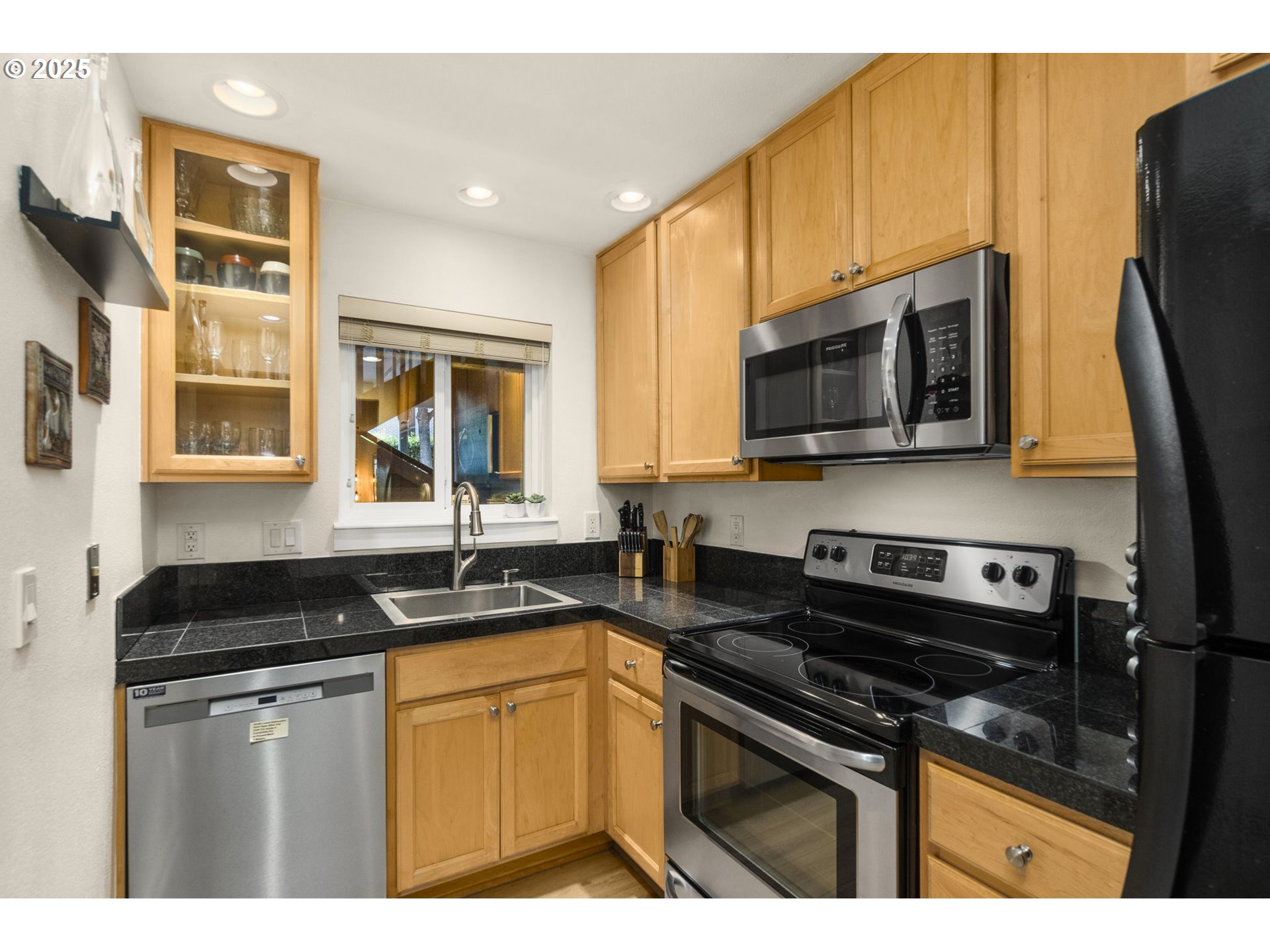 4980 S LANDING DR 102, Portland Unit: 102