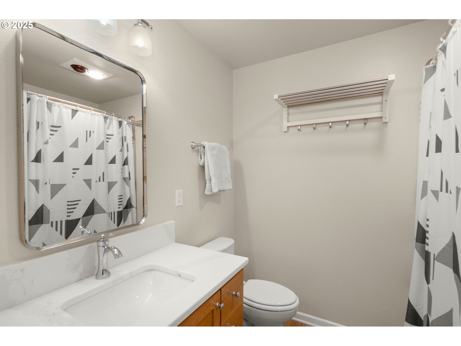 4980 S LANDING DR 102, Portland Unit: 102