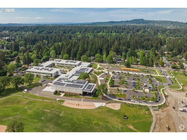 18815 Hilltop, Lake Oswego