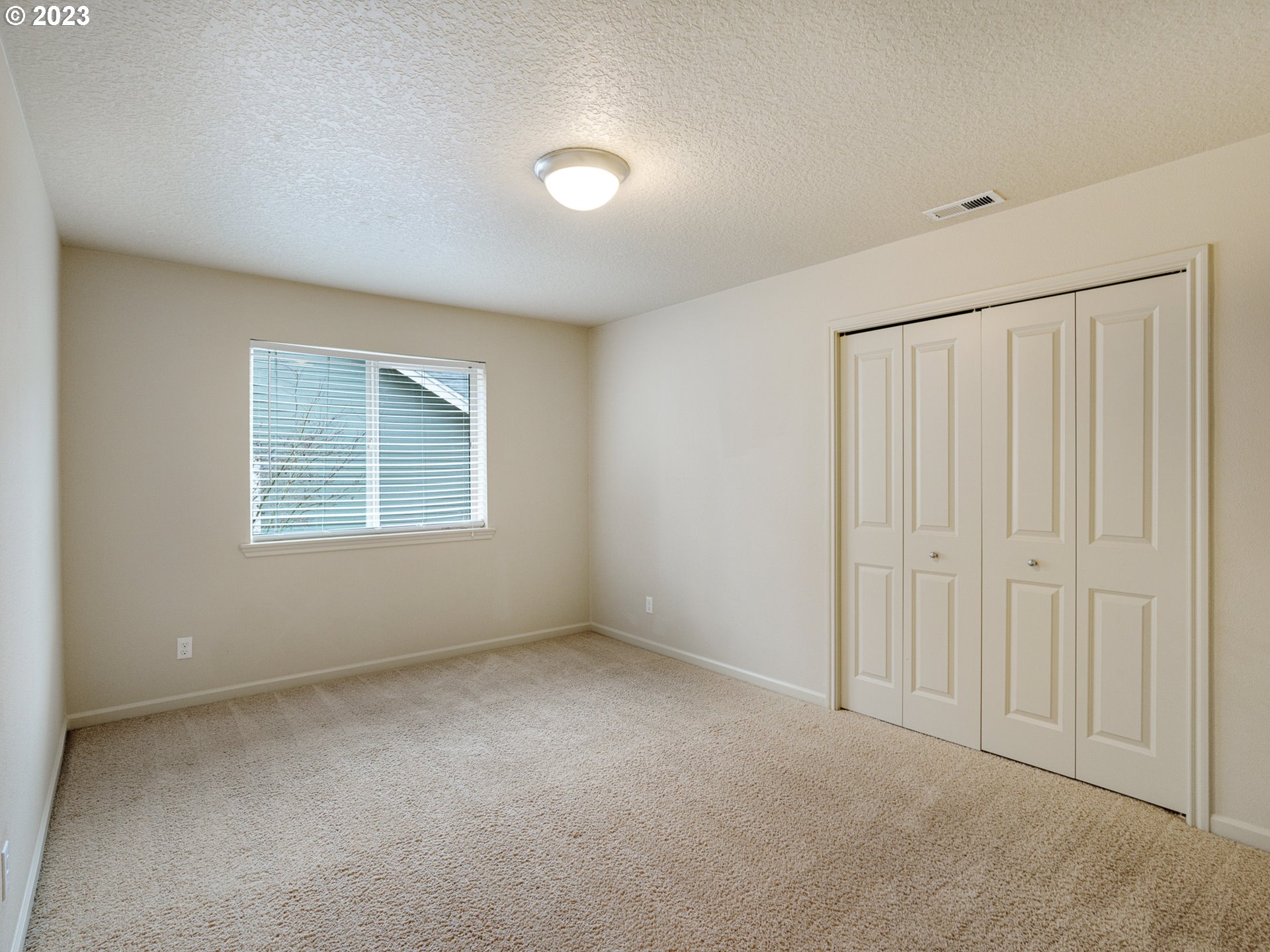 9410 SE LINCOLN HEIGHTS CIR