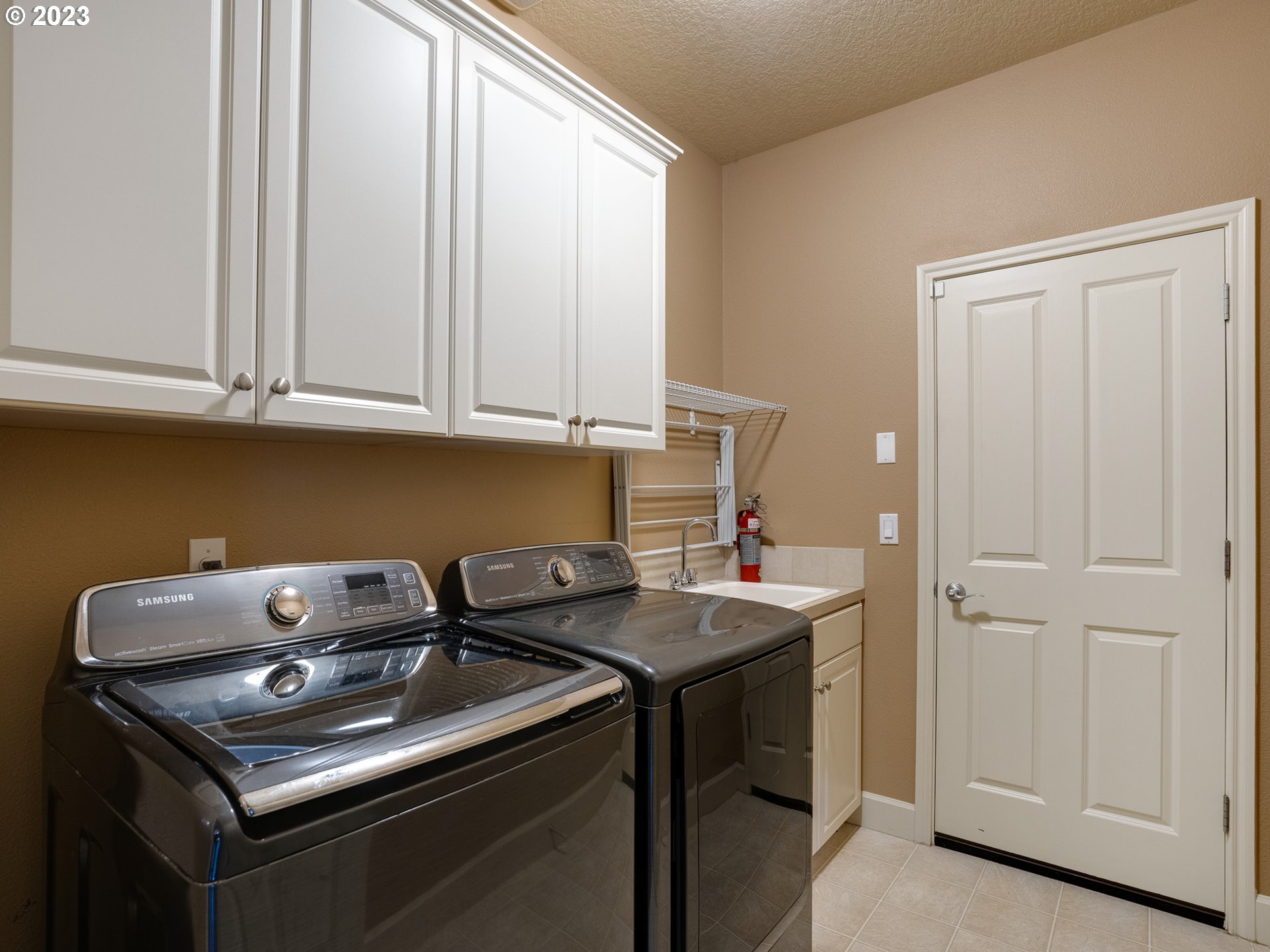 9410 SE LINCOLN HEIGHTS CIR