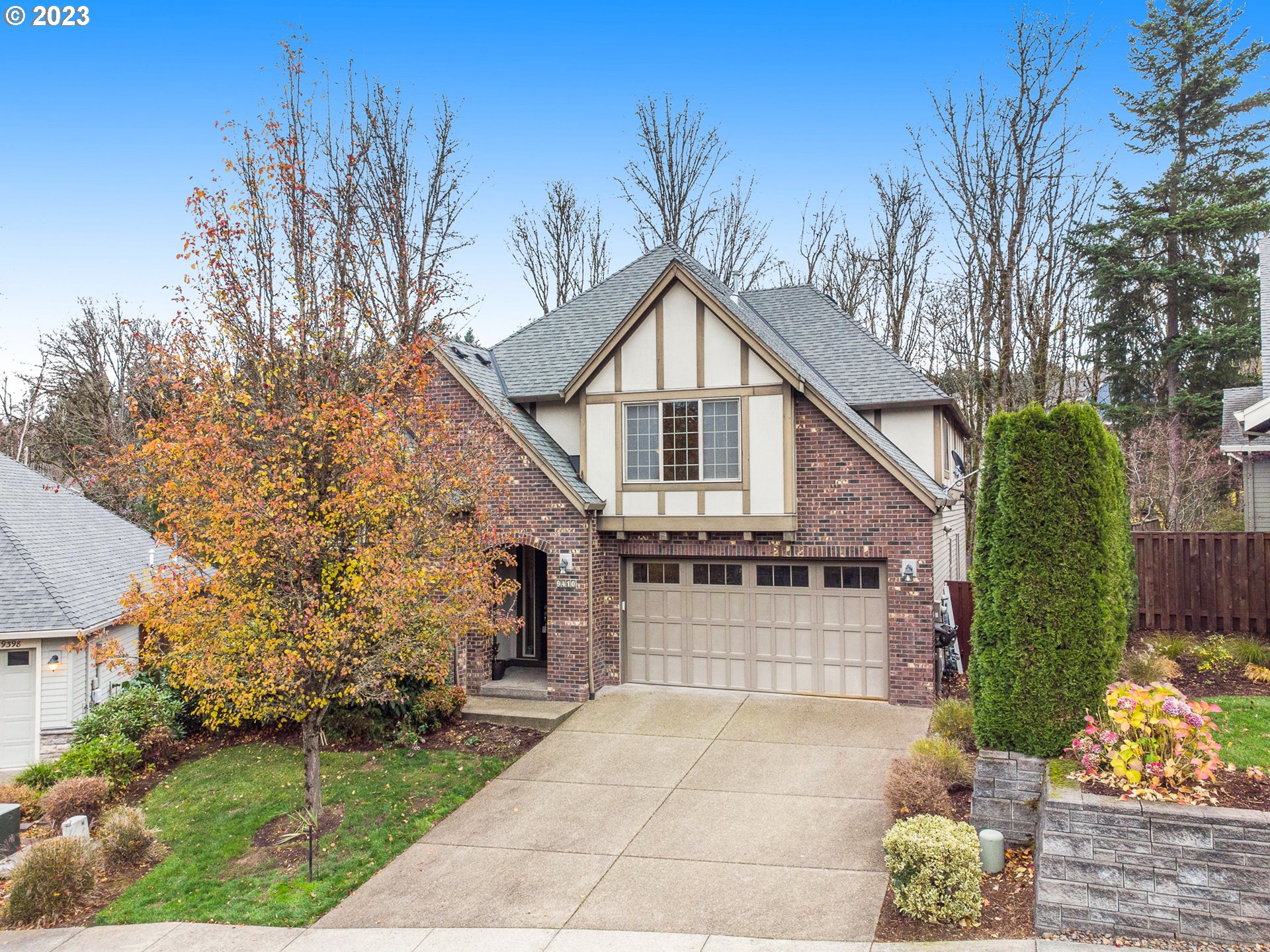 9410 SE LINCOLN HEIGHTS CIR