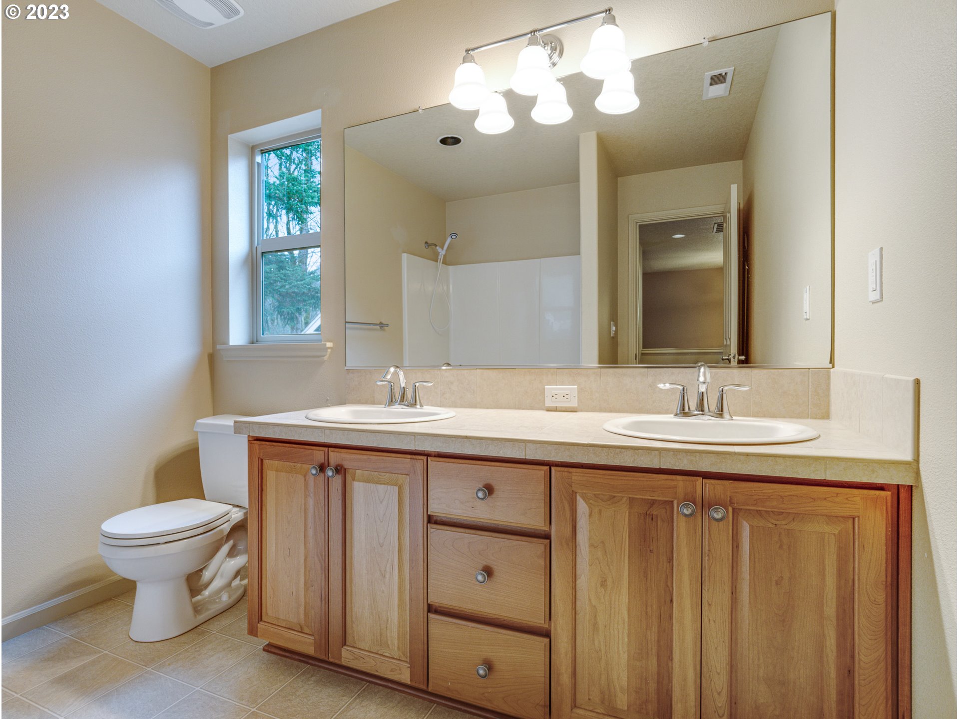 9410 SE LINCOLN HEIGHTS CIR