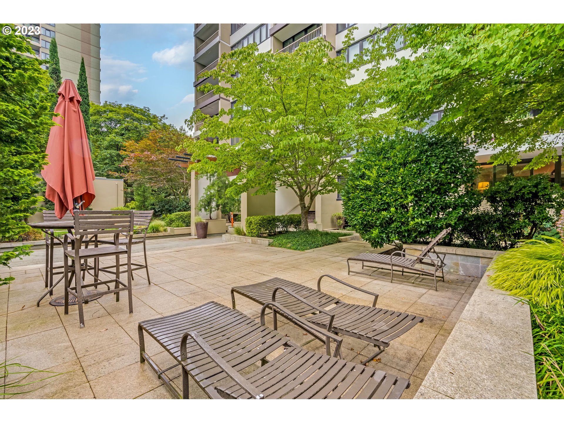 255 SW Harrison ST 4F