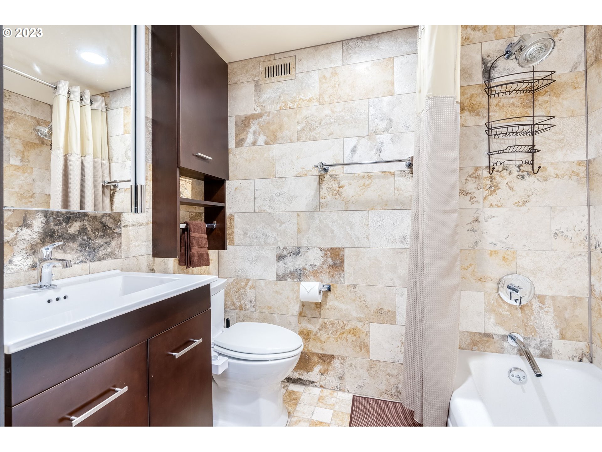 255 SW Harrison ST 4F