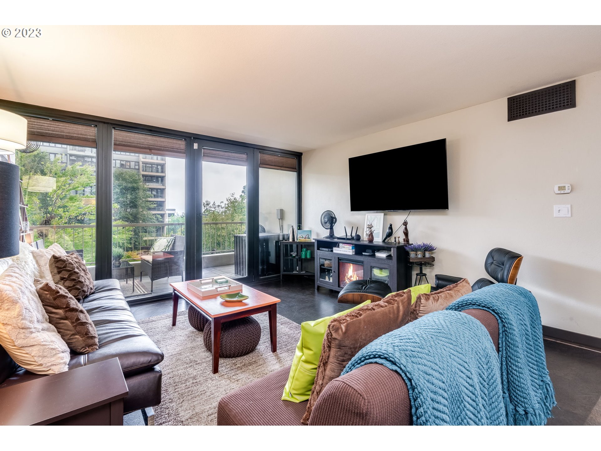 255 SW Harrison ST 4F