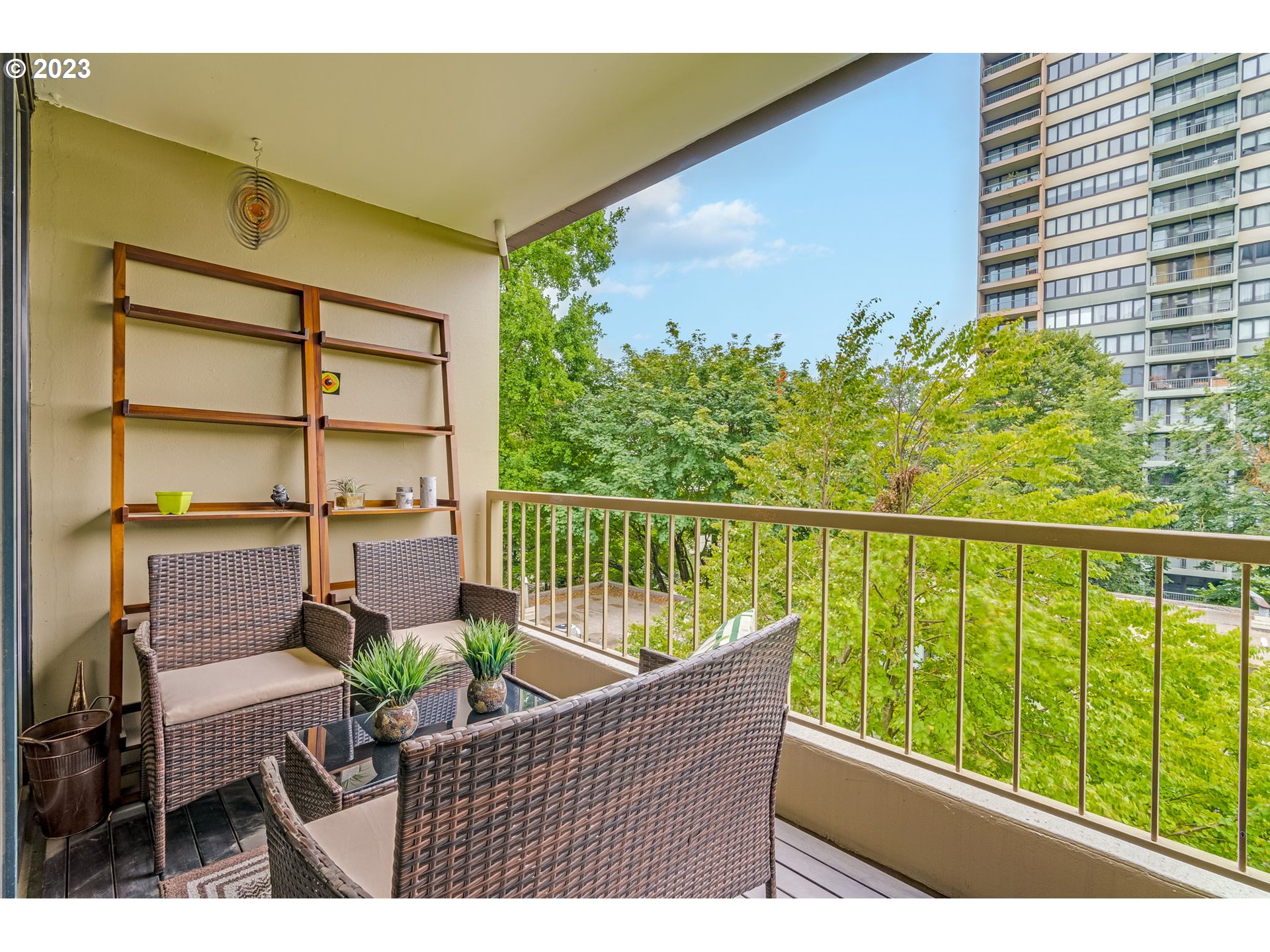 255 SW Harrison ST 4F