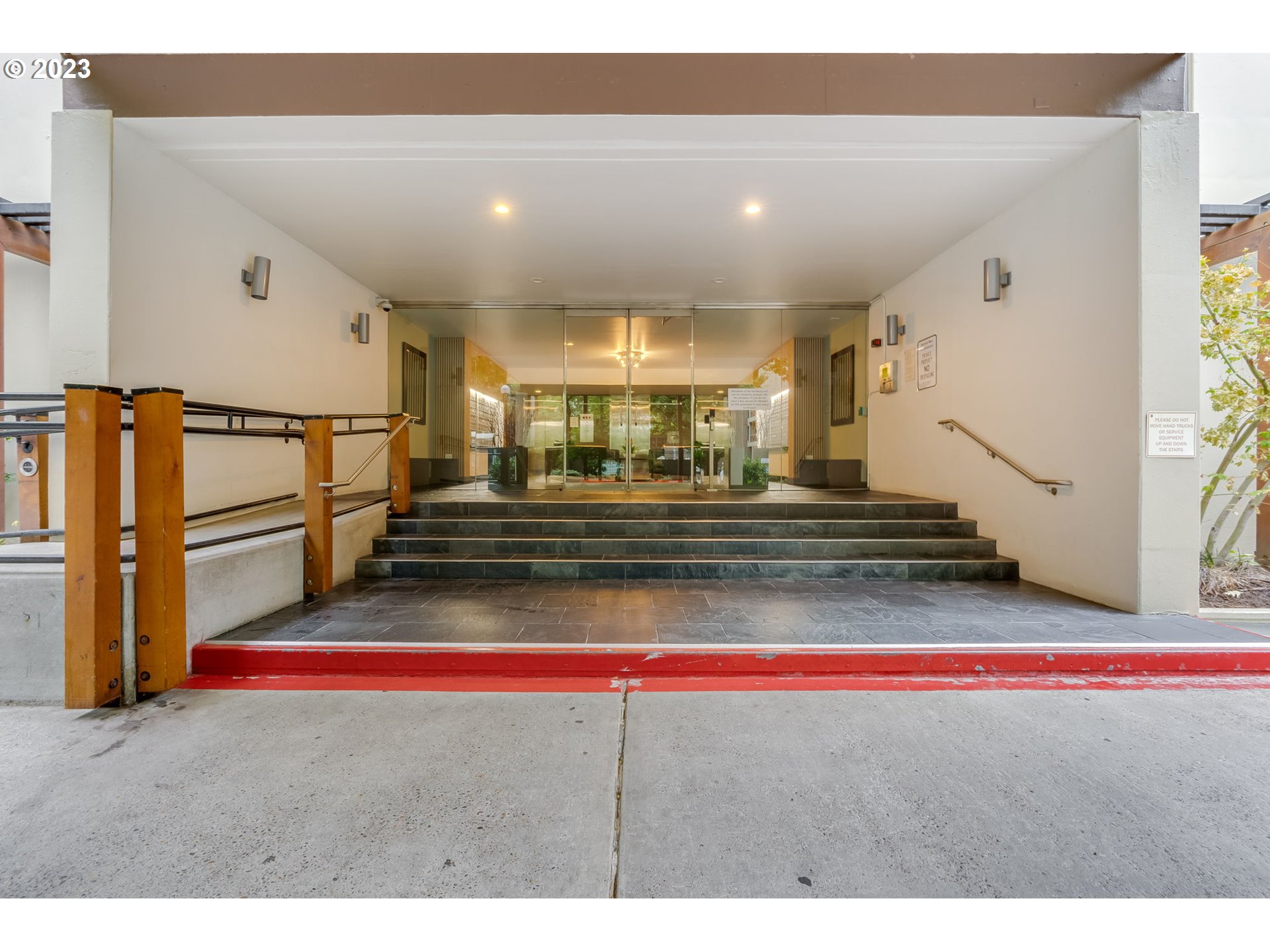 255 SW Harrison ST 4F