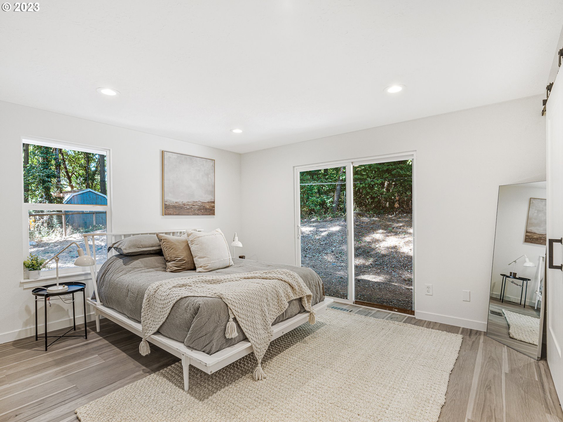 7740 NW HOOD VIEW CIR