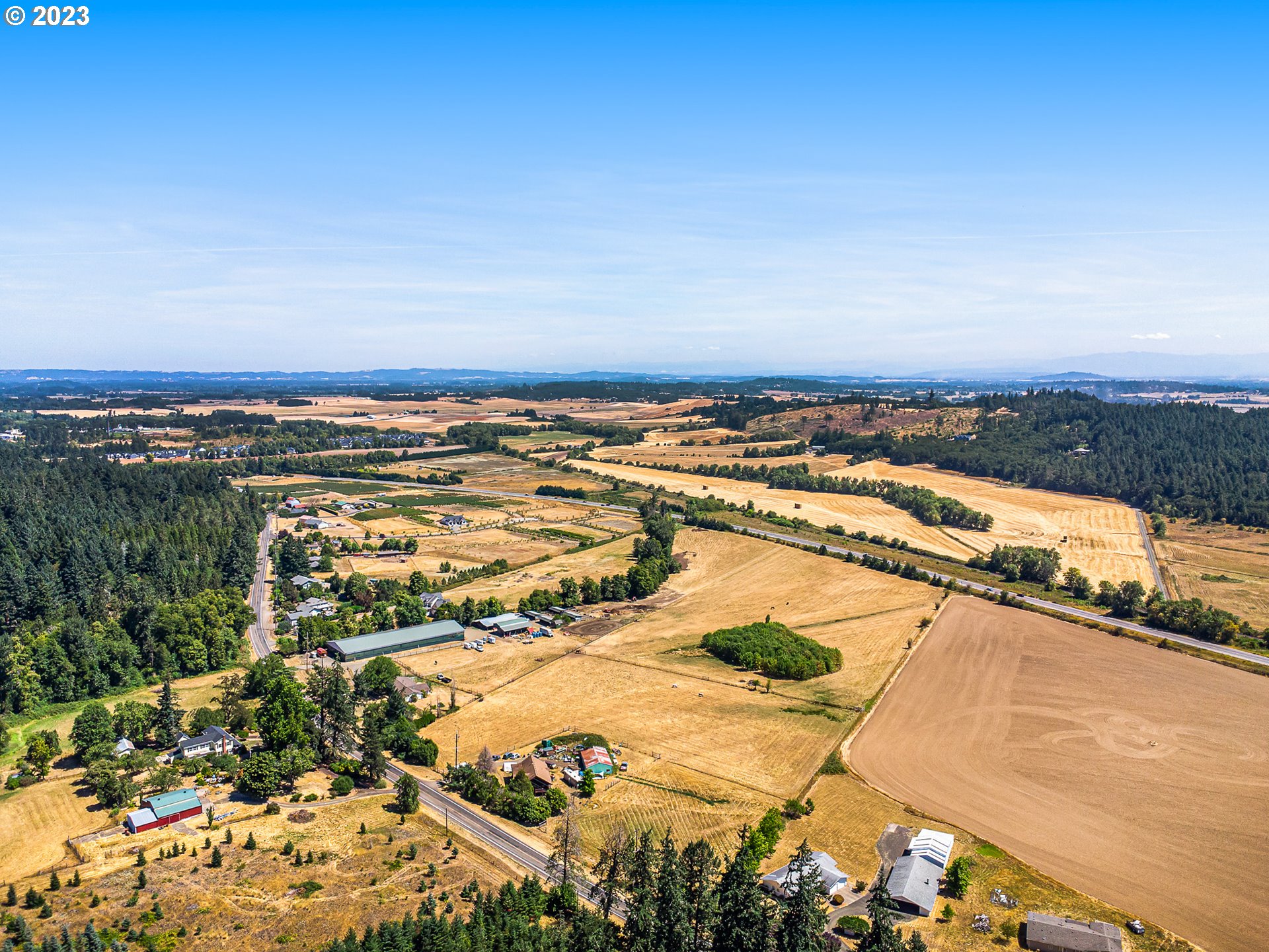 7740 NW HOOD VIEW CIR