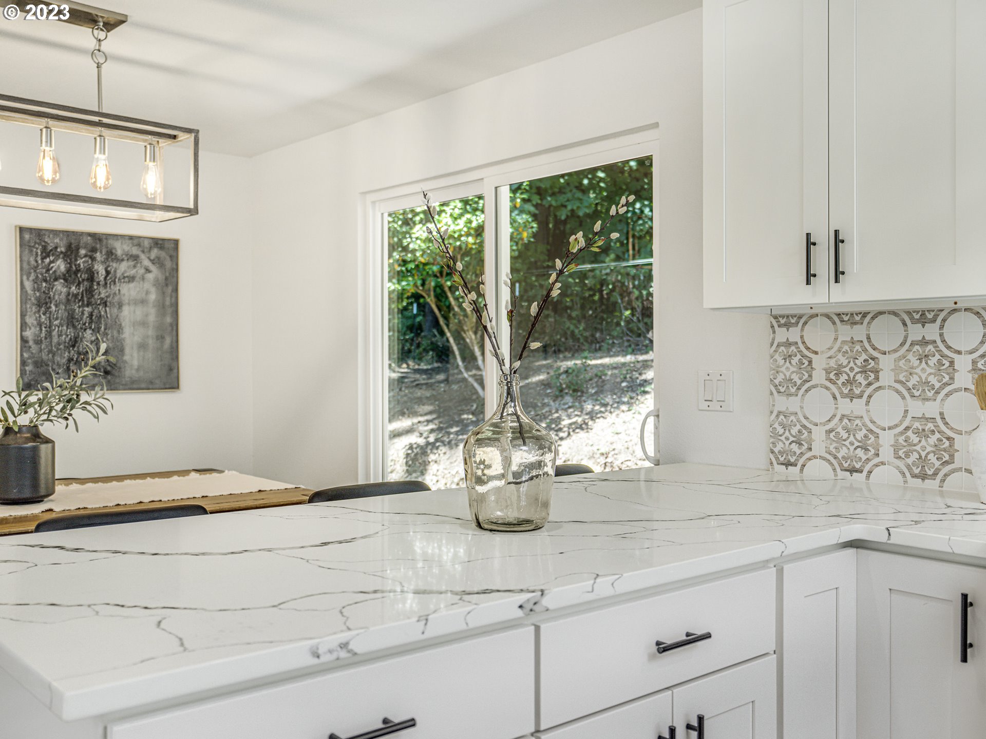 7740 NW HOOD VIEW CIR