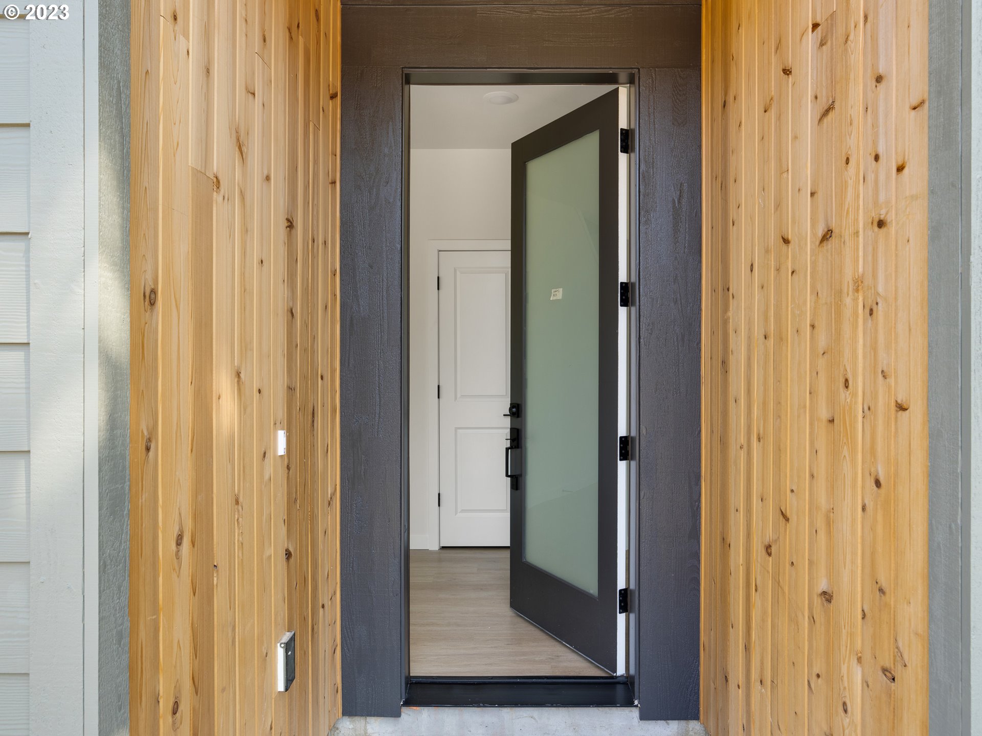 8113 N Syracuse ST 1