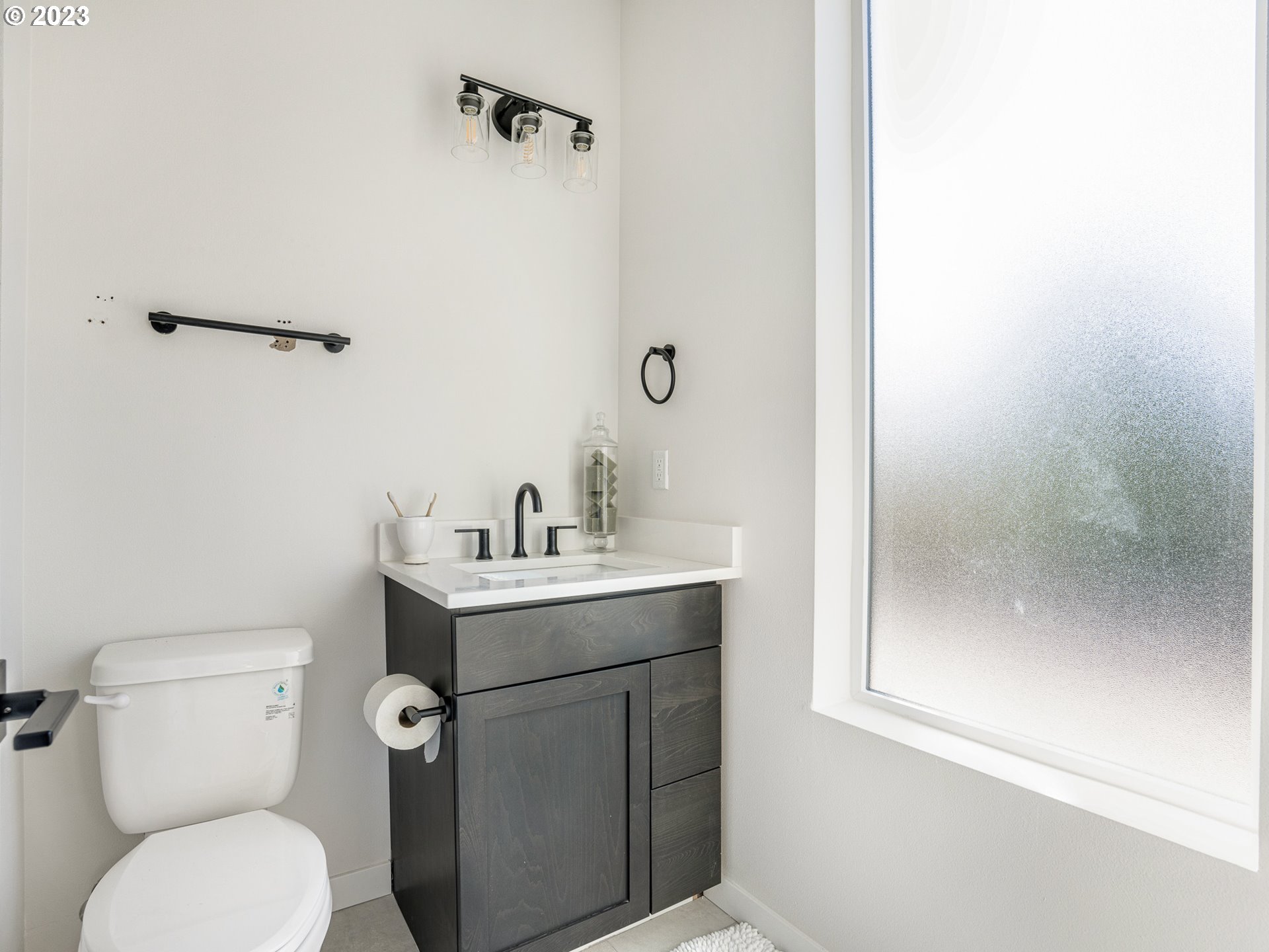 8113 N Syracuse ST 1