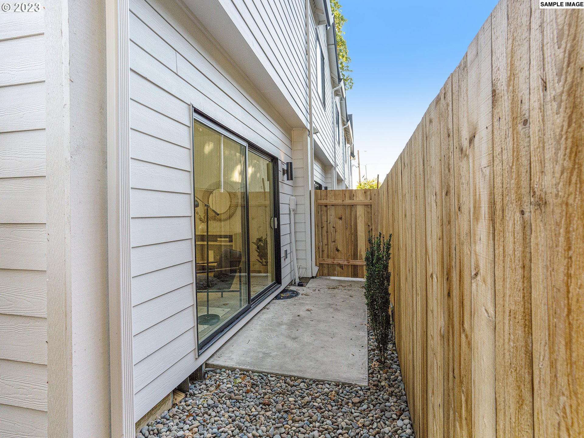 1211 N Winchell ST 3