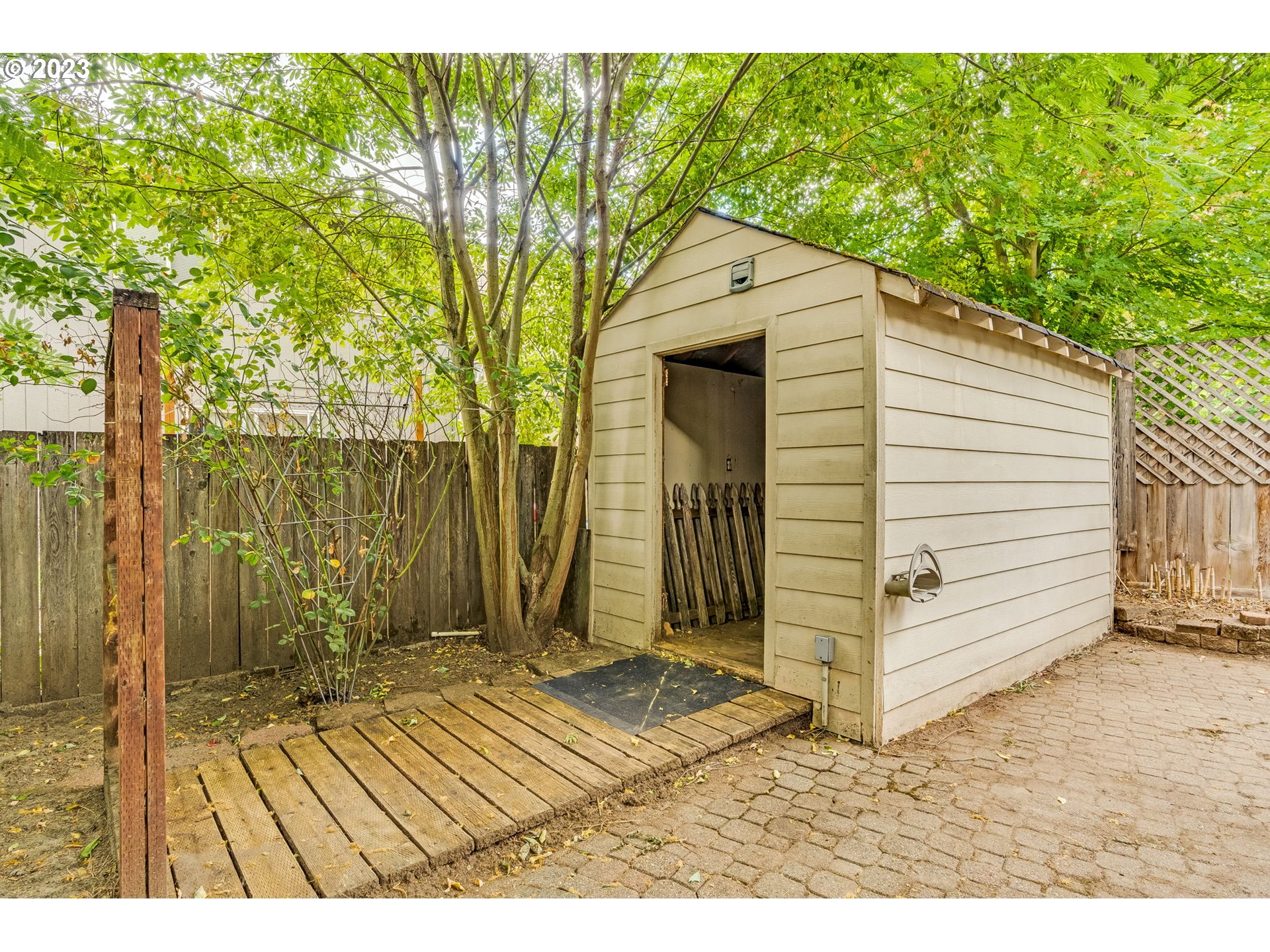 2825 COLUMBIA BLVD, St. Helens