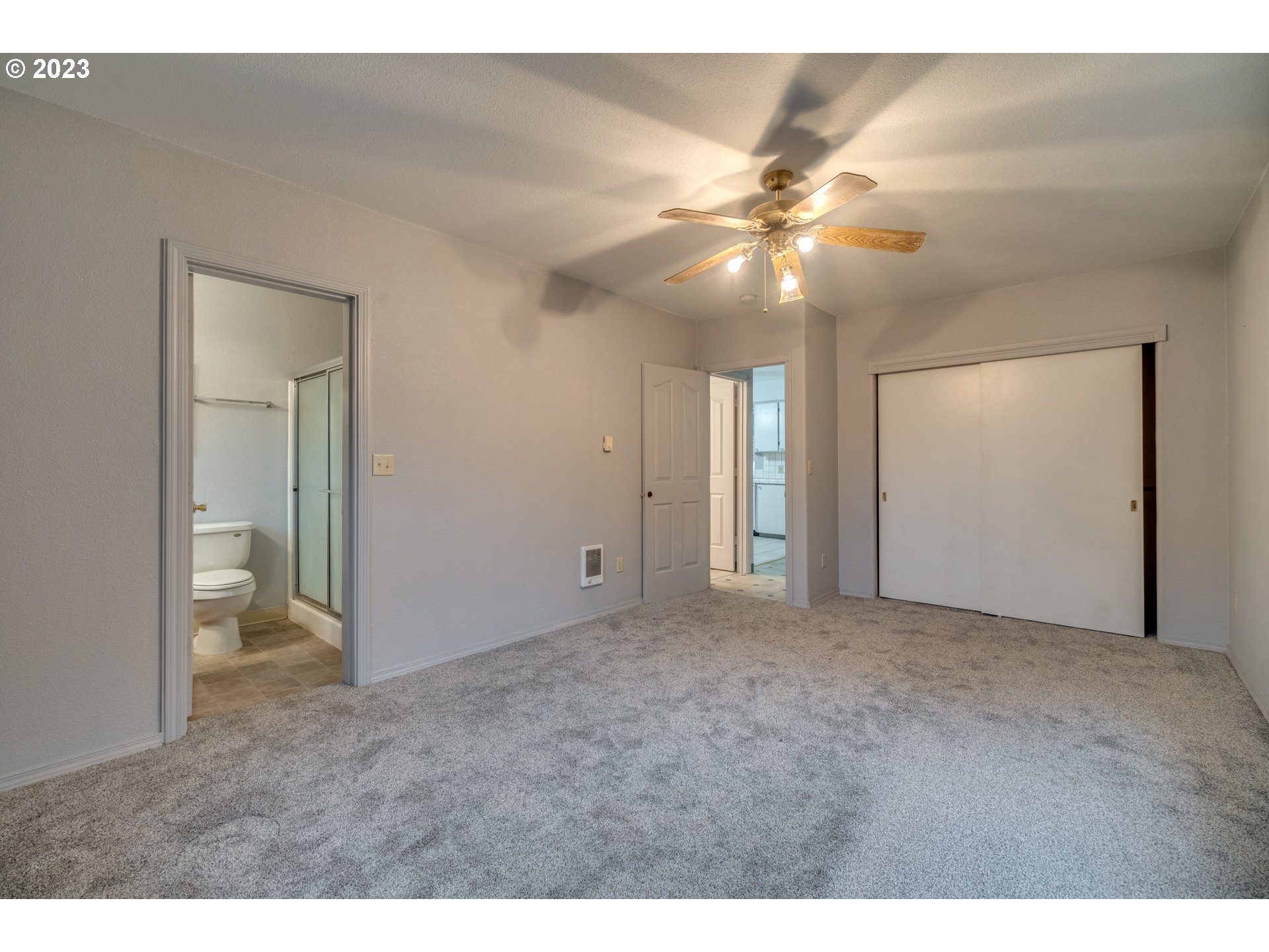 2825 COLUMBIA BLVD, St. Helens